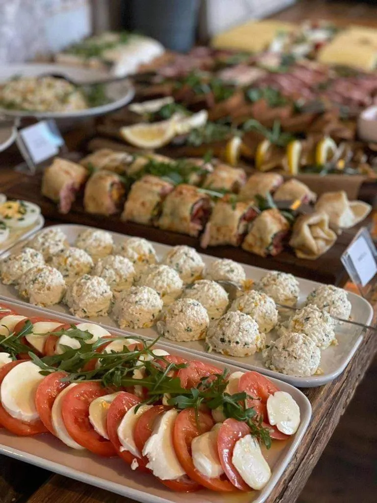 Breakfast in Fregata