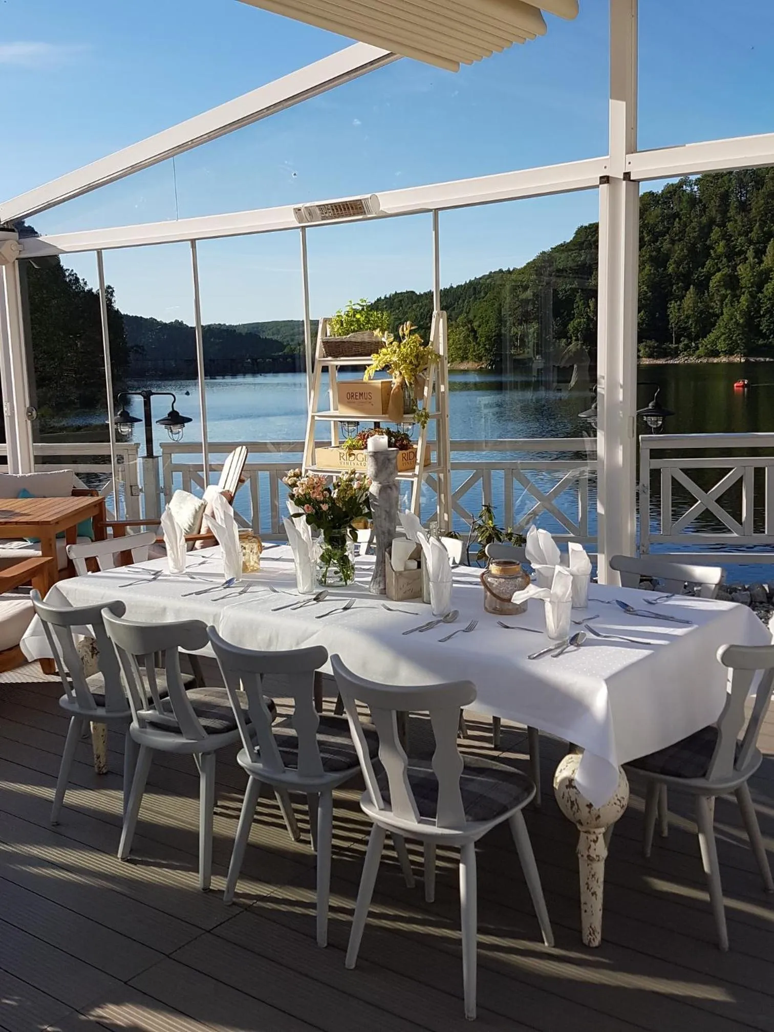 Restaurant/places to eat in Fregata