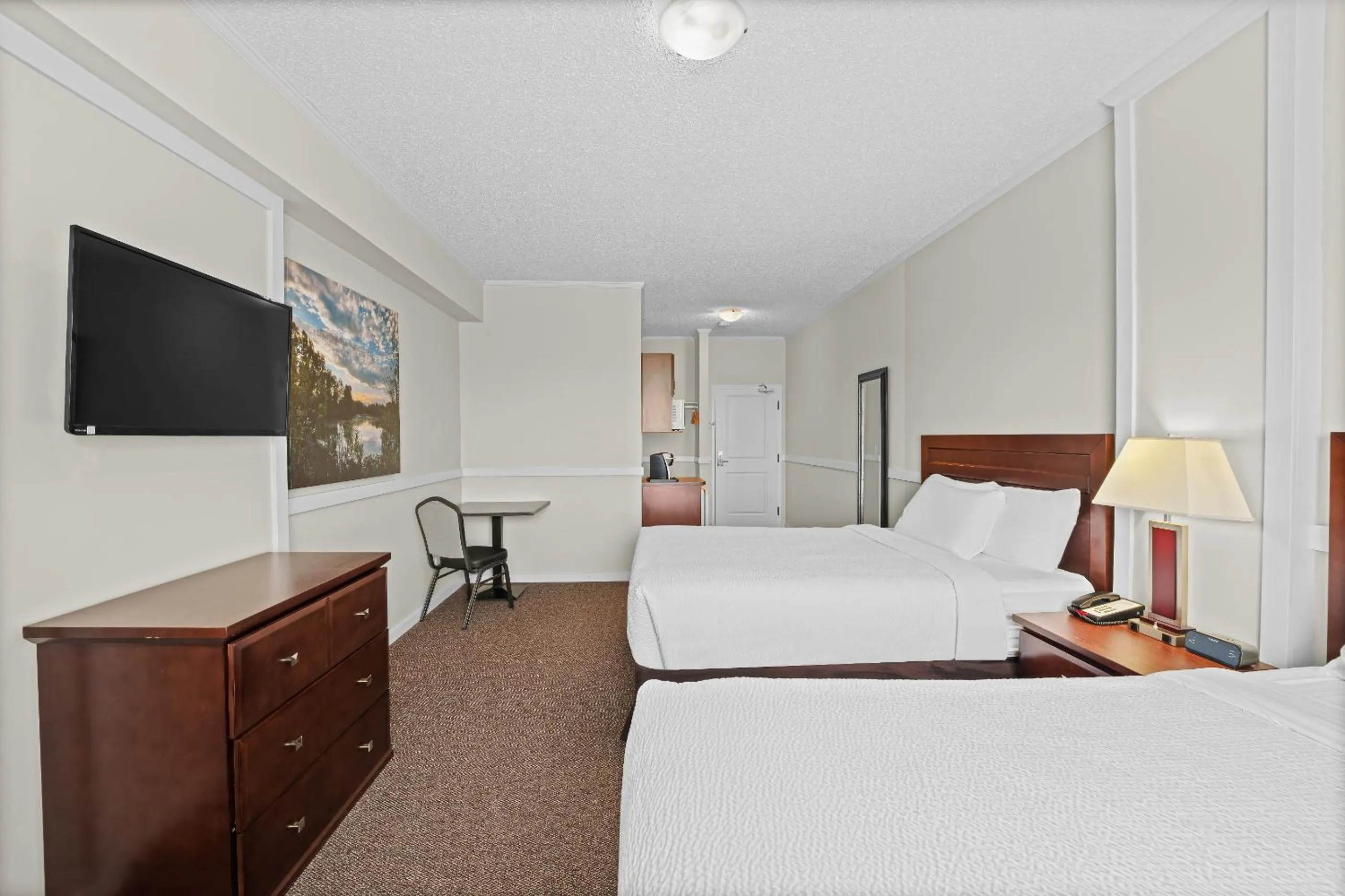 Photo of the whole room in Elk Island Studios - Lamont