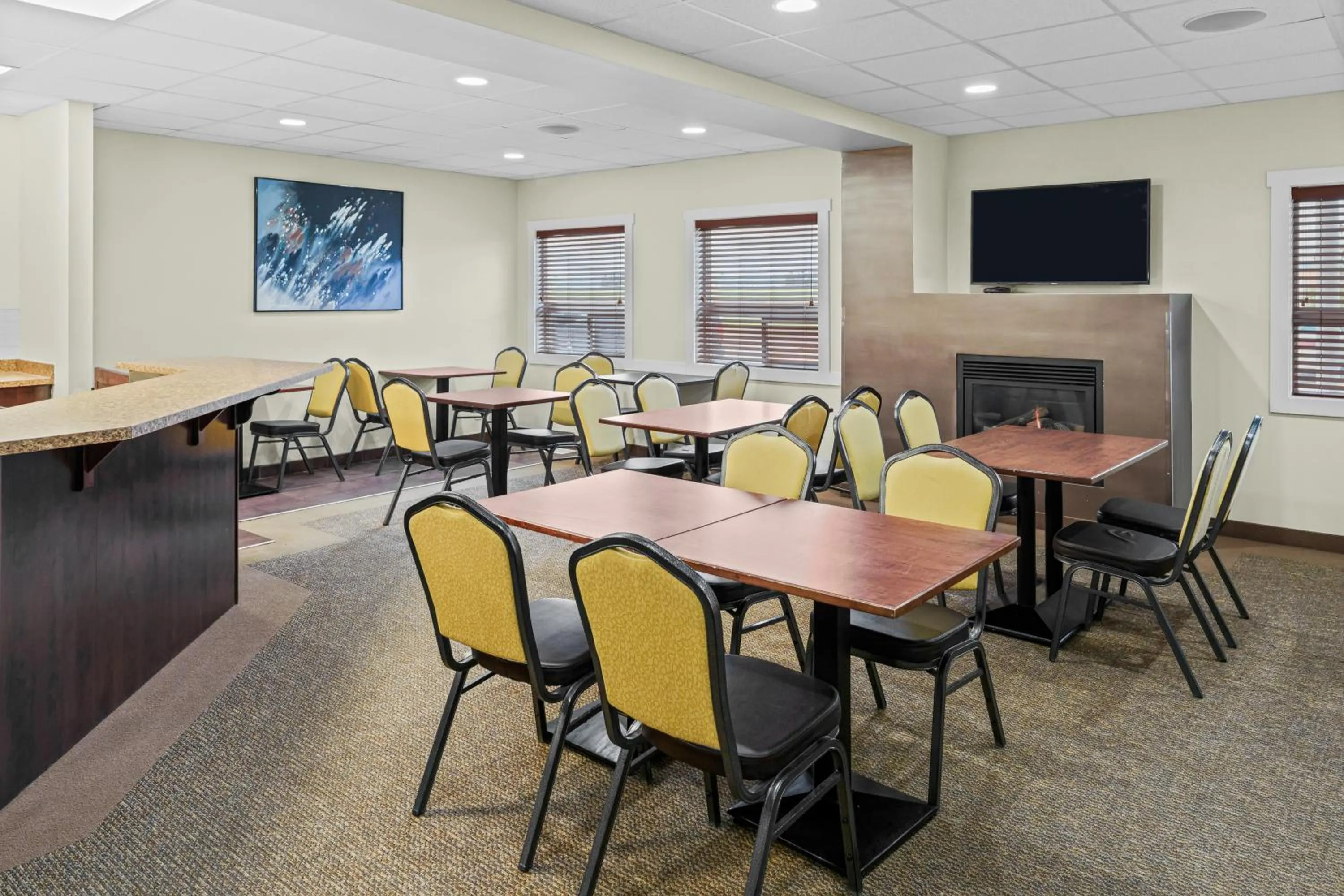 Meeting/conference room in Days Inn by Wyndham Lamont