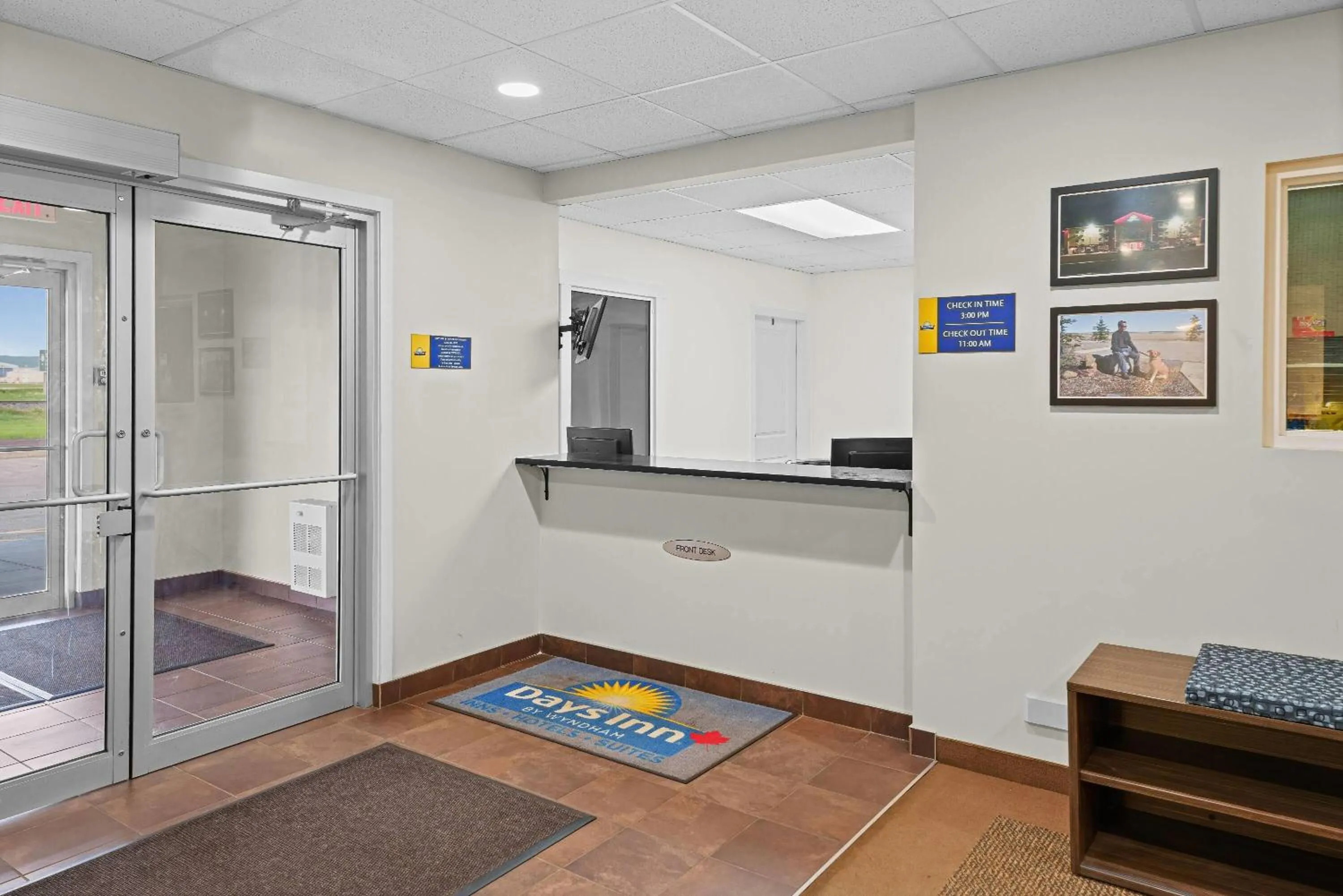 Lobby or reception in Days Inn by Wyndham Lamont