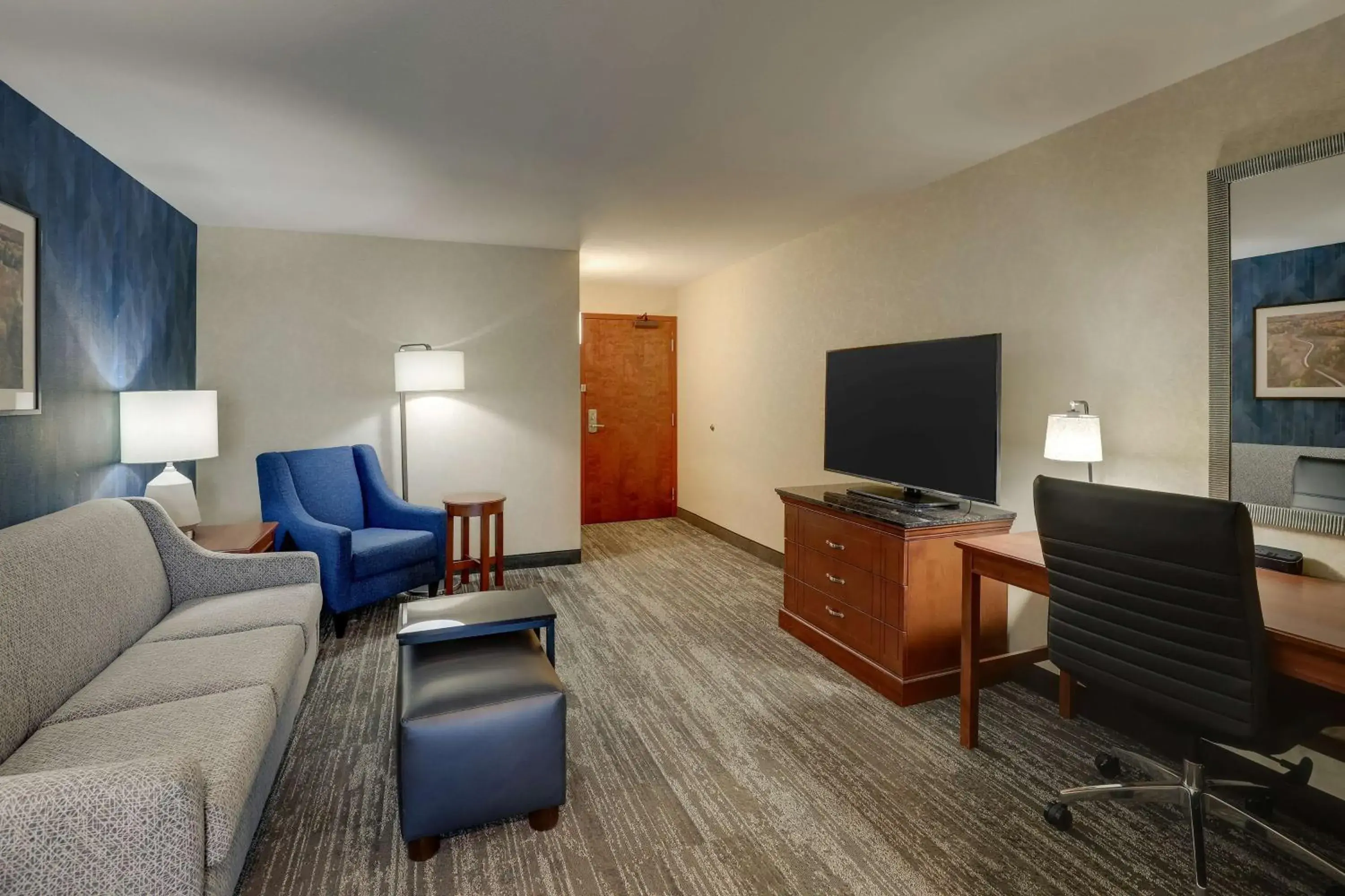 King Suite with Soda Bed - High Floor in Drury Plaza Hotel Mt Vernon King Suite with Soda Bed - High Floor in Drury Plaza Hotel Mt Vernon