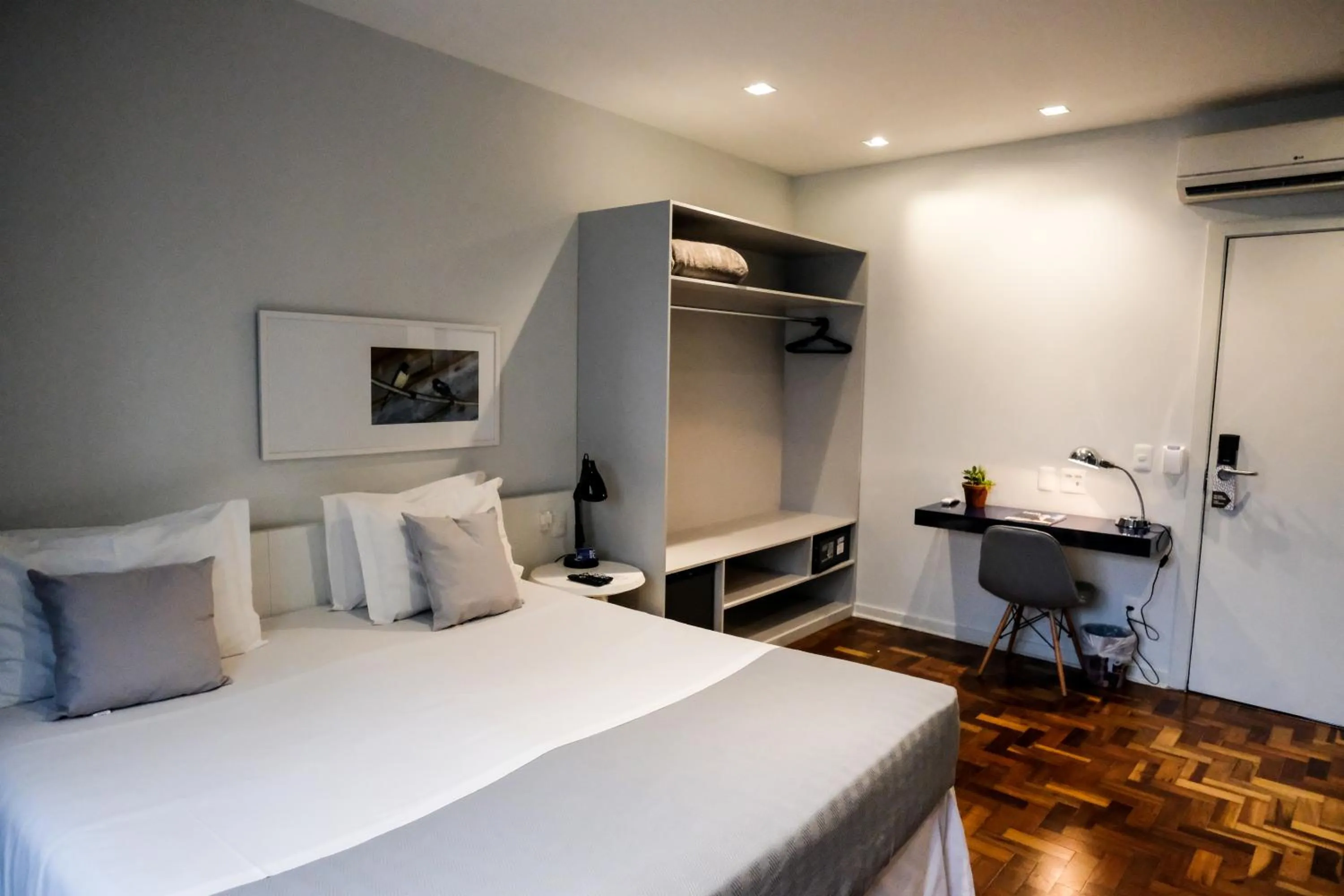 Photo of the whole room, Bed in Bê Hotel