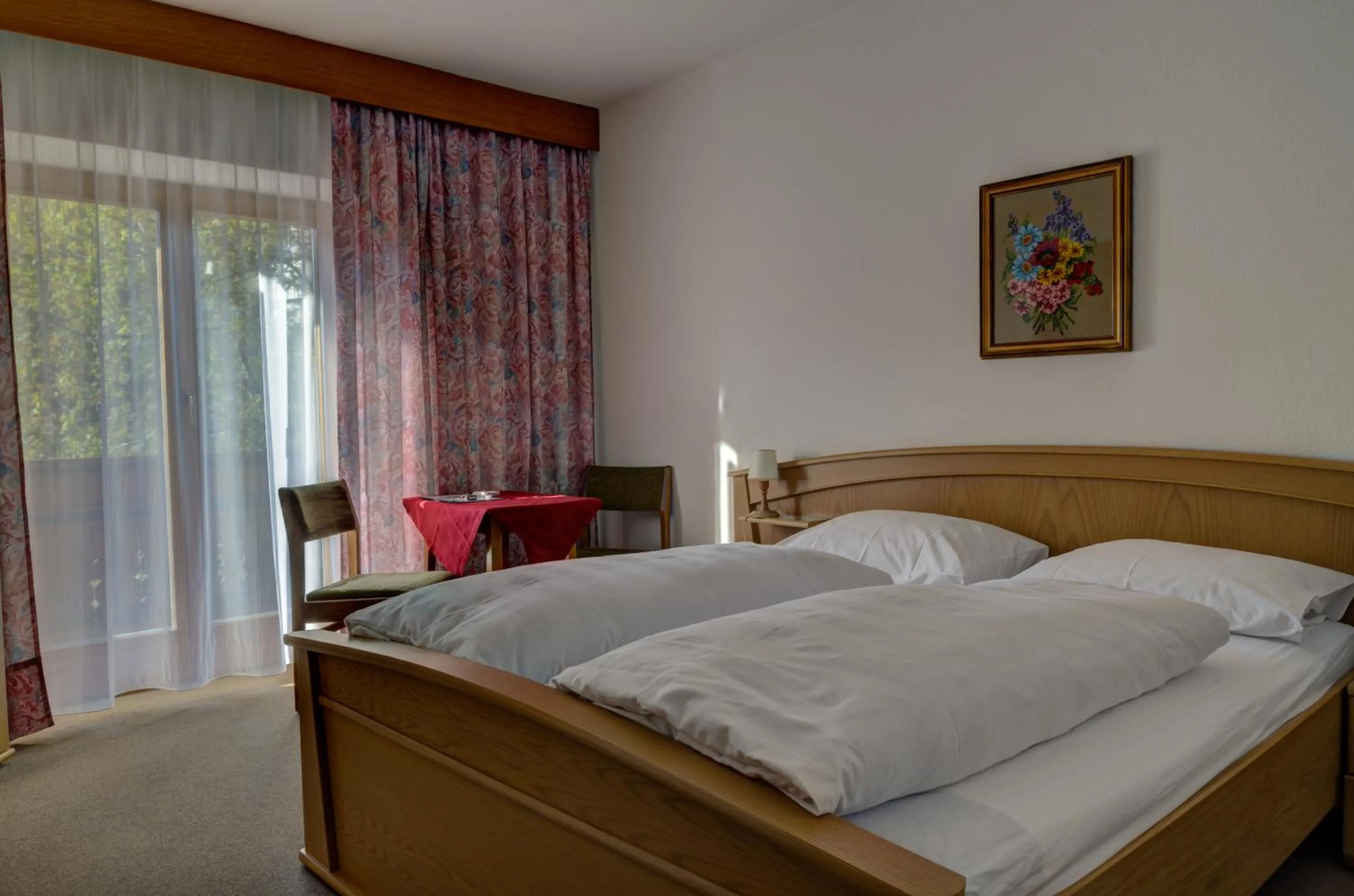 Photo of the whole room, Bed in Garni Kofler