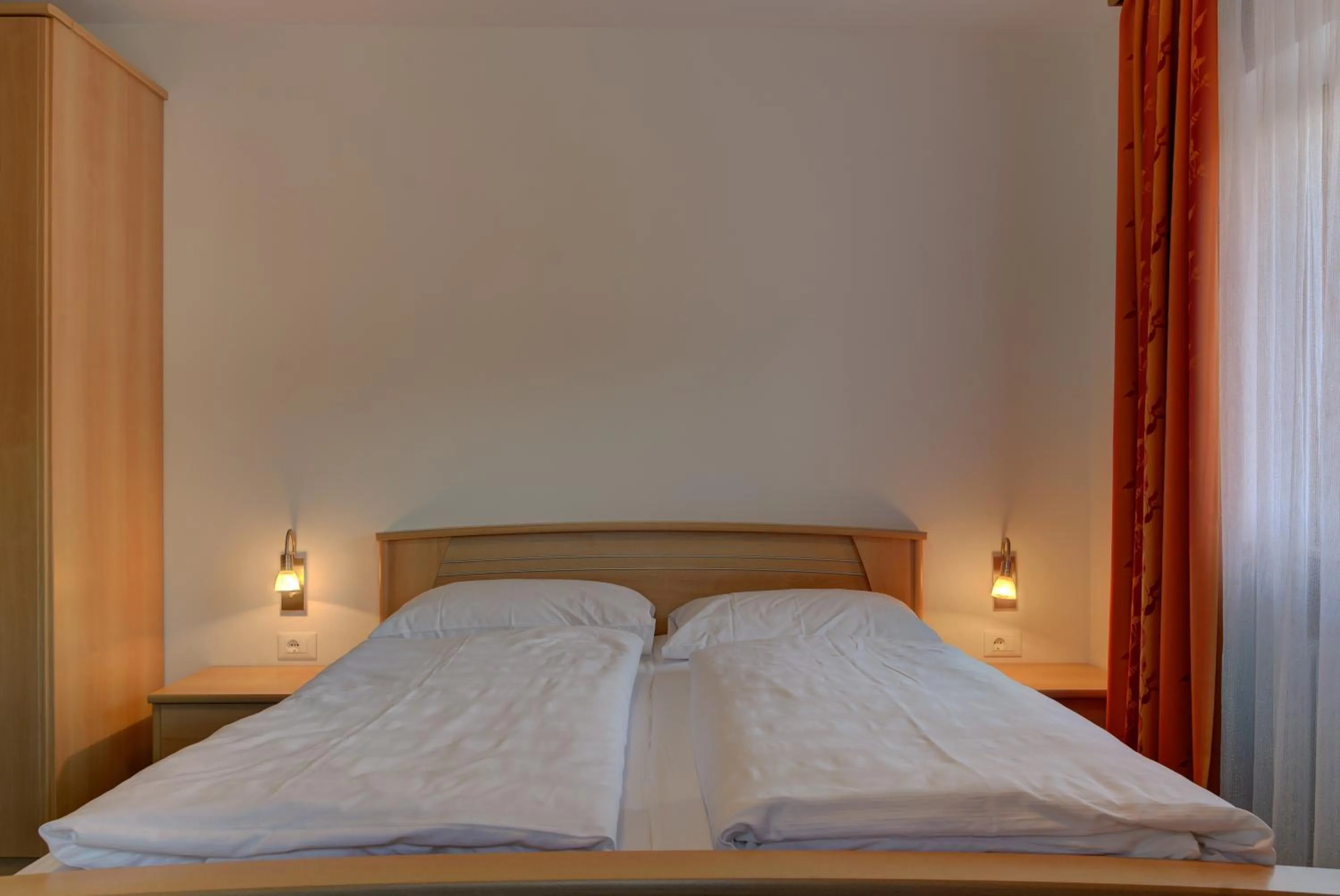 Photo of the whole room, Bed in Garni Kofler