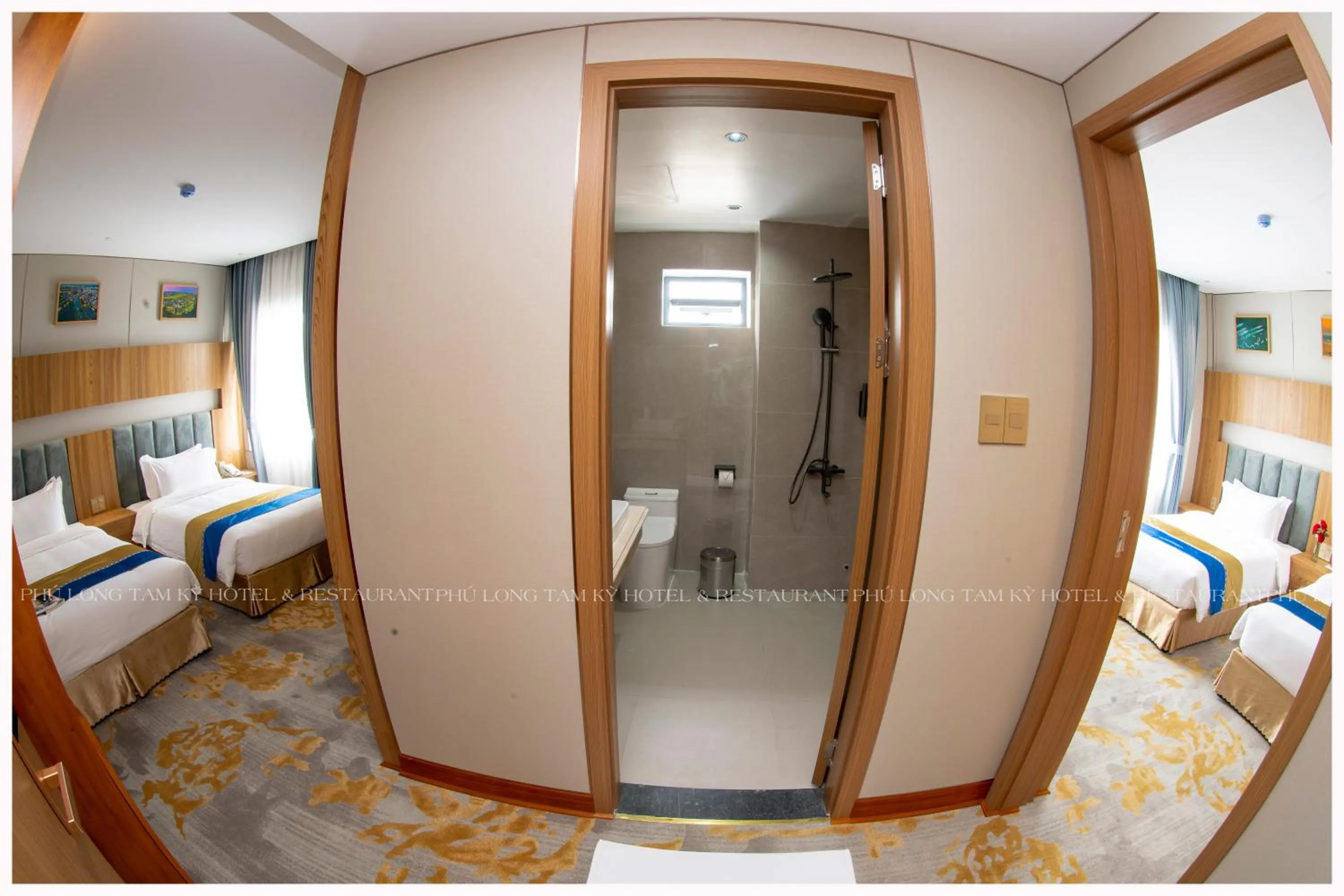 Bathroom in Phú Long Tam Kỳ Hotel & Restaurant