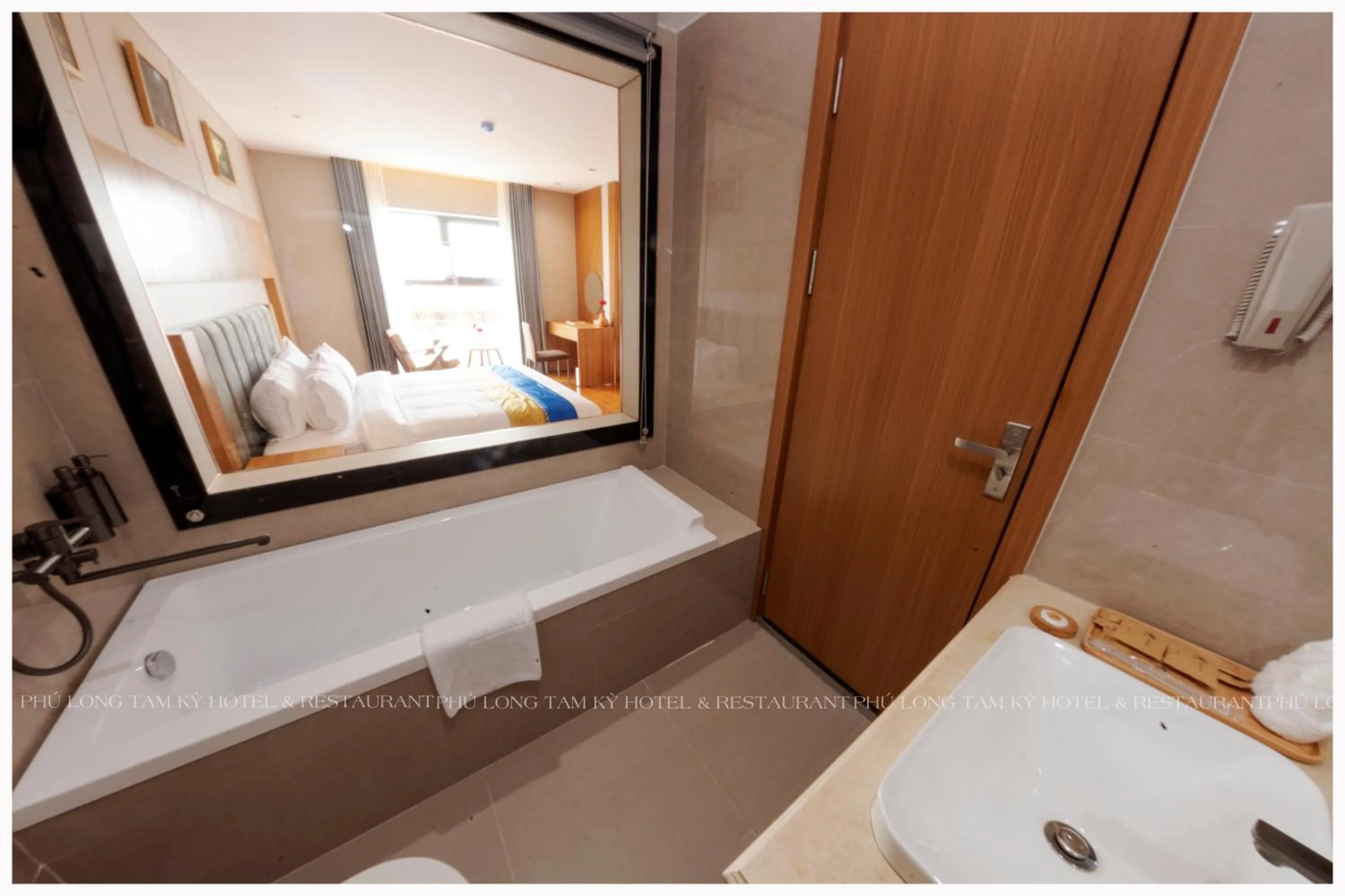 Bathroom in Phú Long Tam Kỳ Hotel & Restaurant