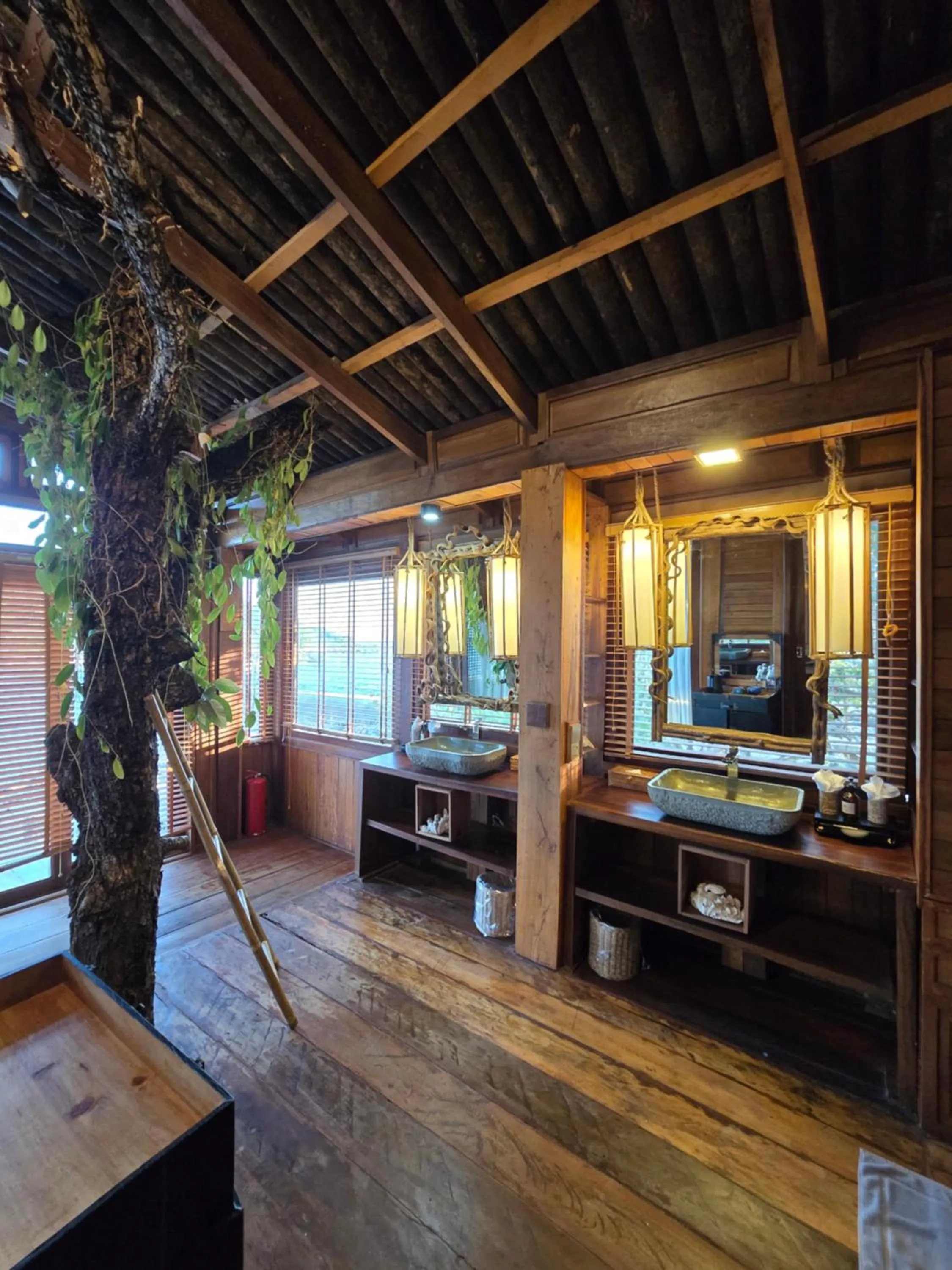 Bathroom in Full Moon Private Island