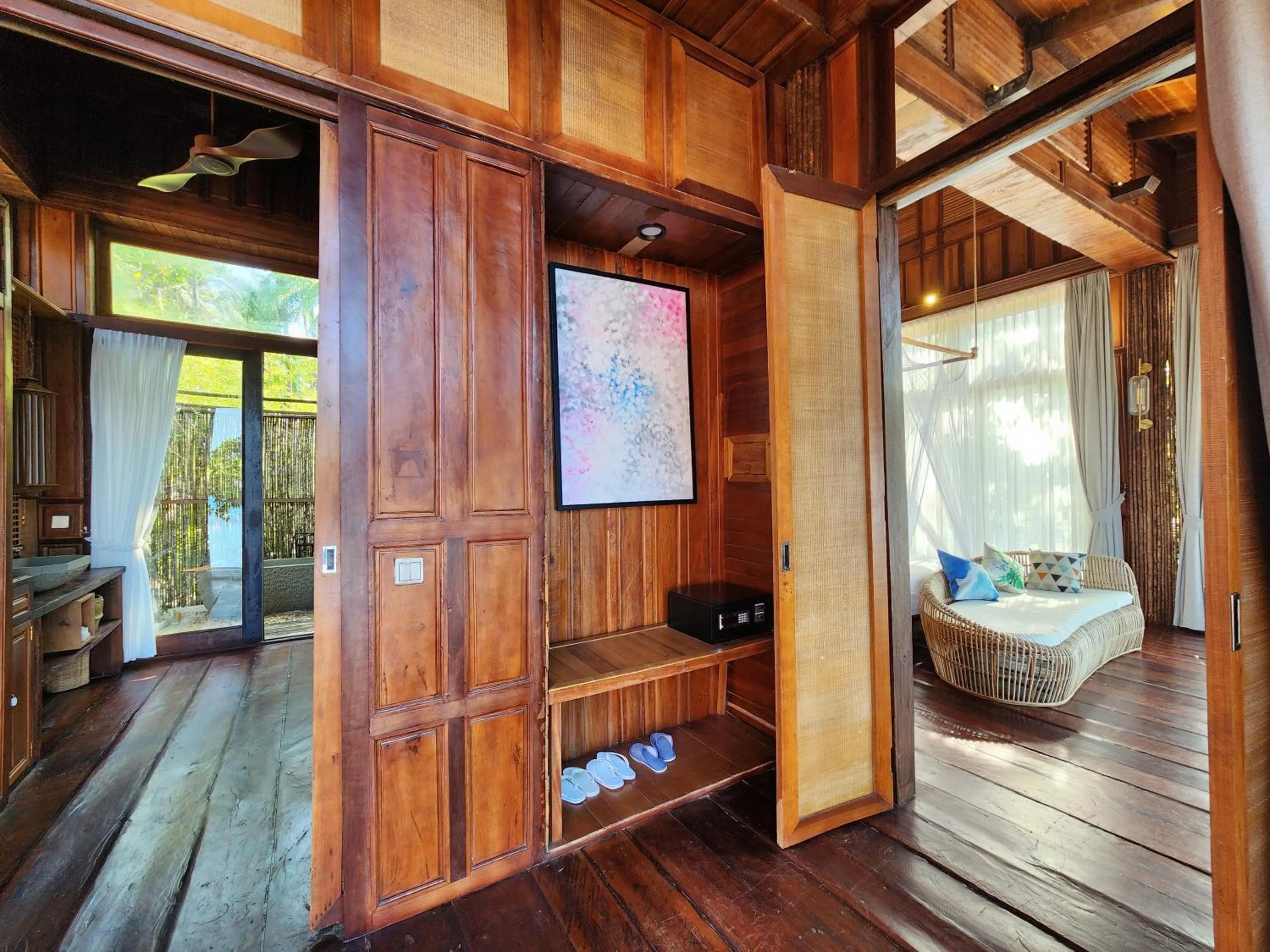 Floor plan in Full Moon Private Island