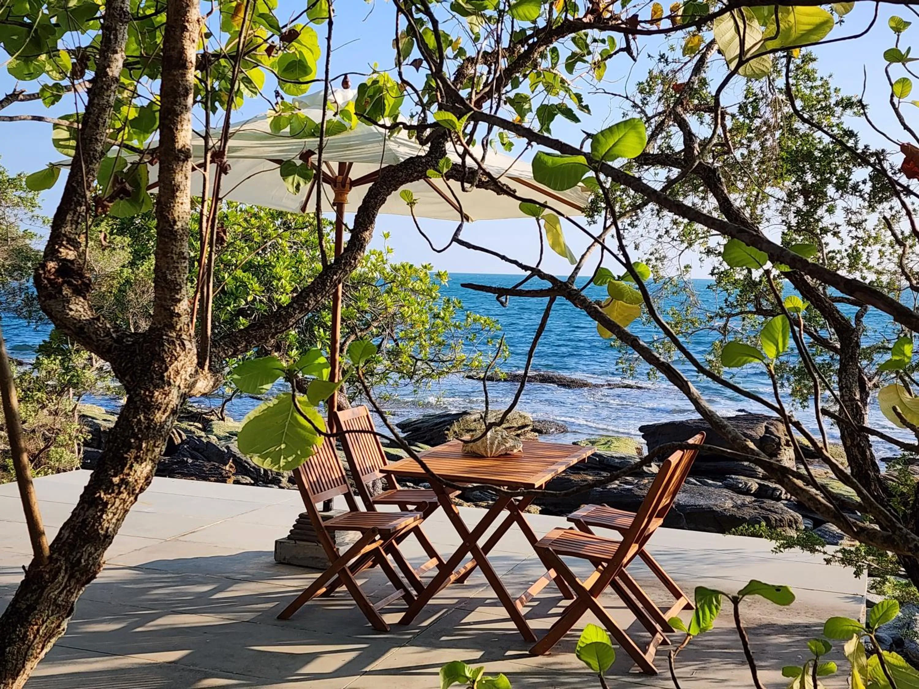 Day in Full Moon Private Island