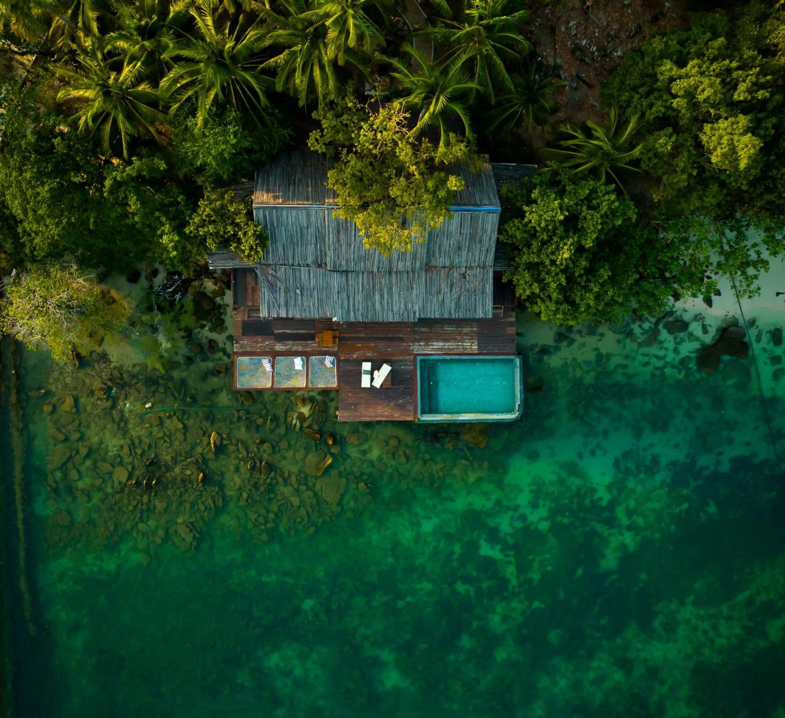 Bird's eye view in Full Moon Private Island