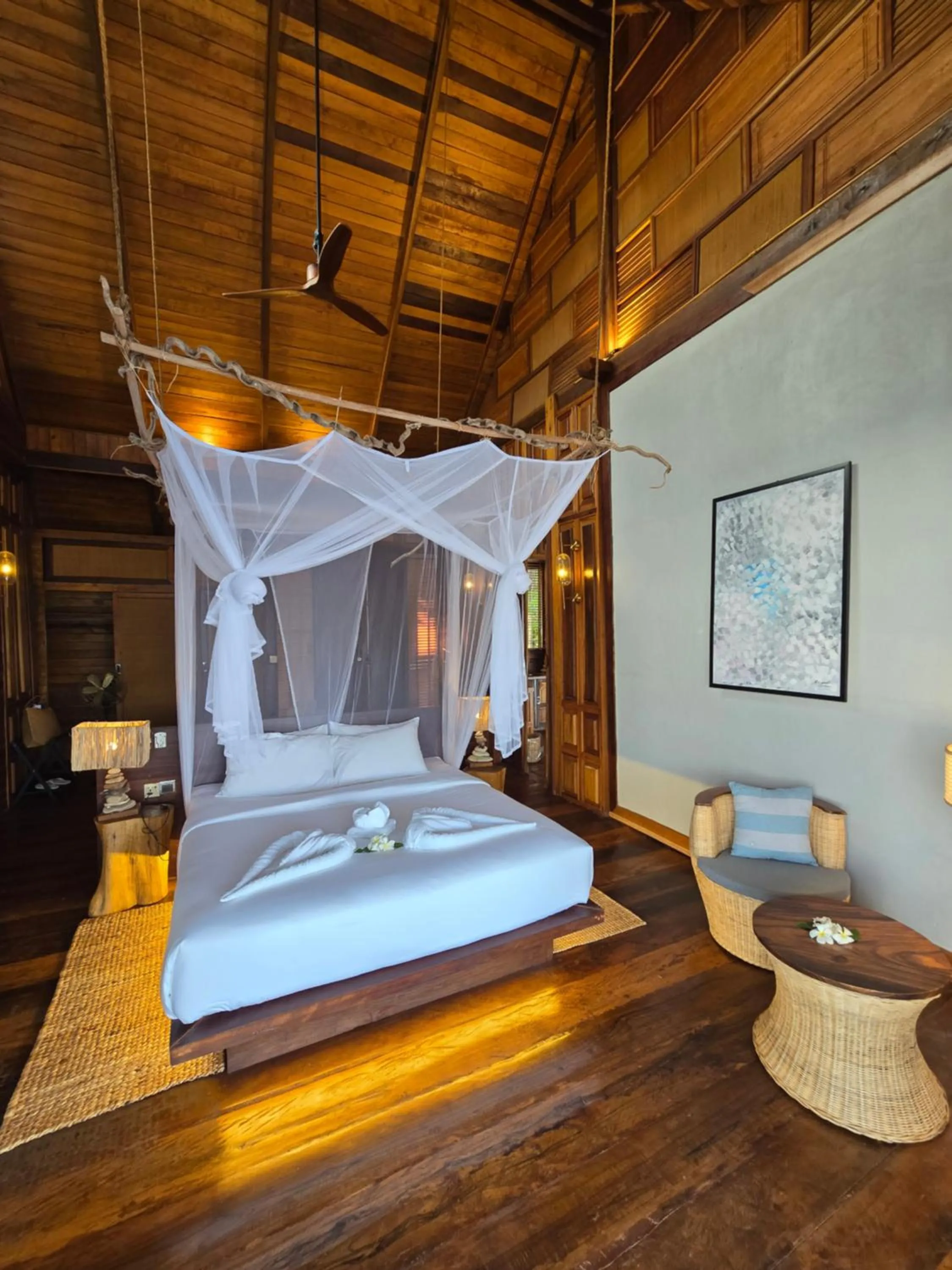 Bedroom, Bed in Full Moon Private Island