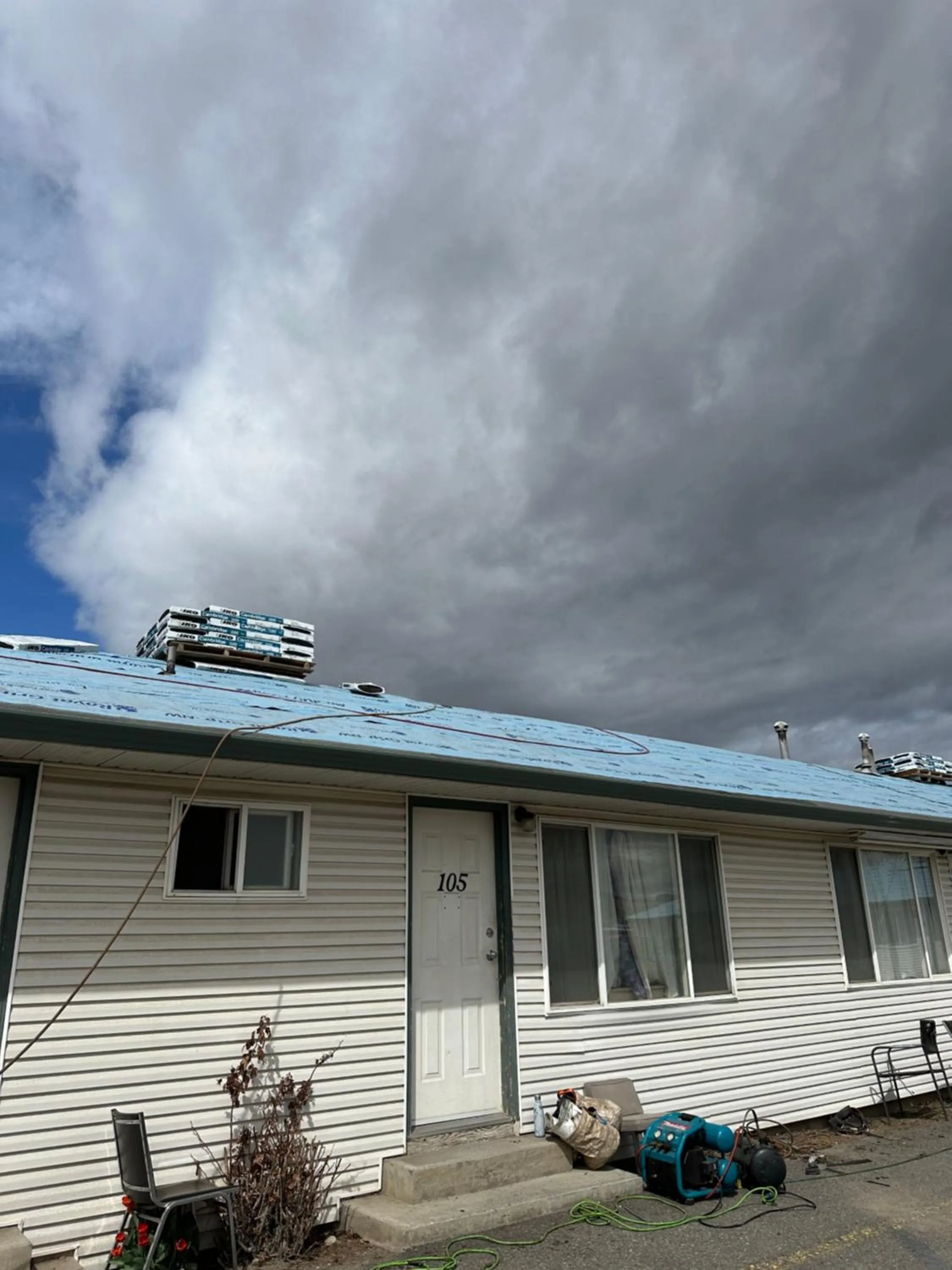 Property building in Road Runner Motel Merritt BC