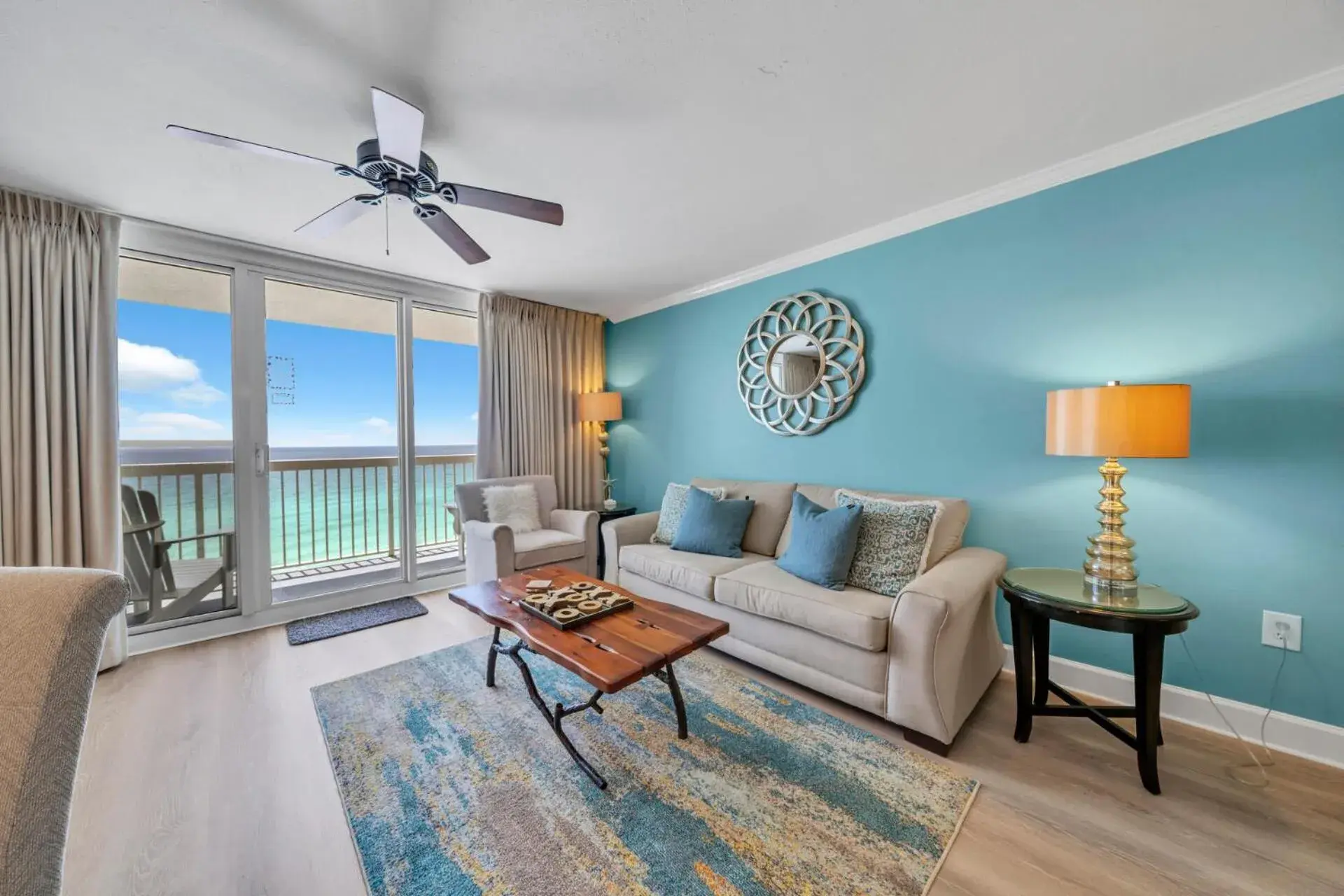 Living room, Seating Area in Pelican Beach Resort by ResortQuest