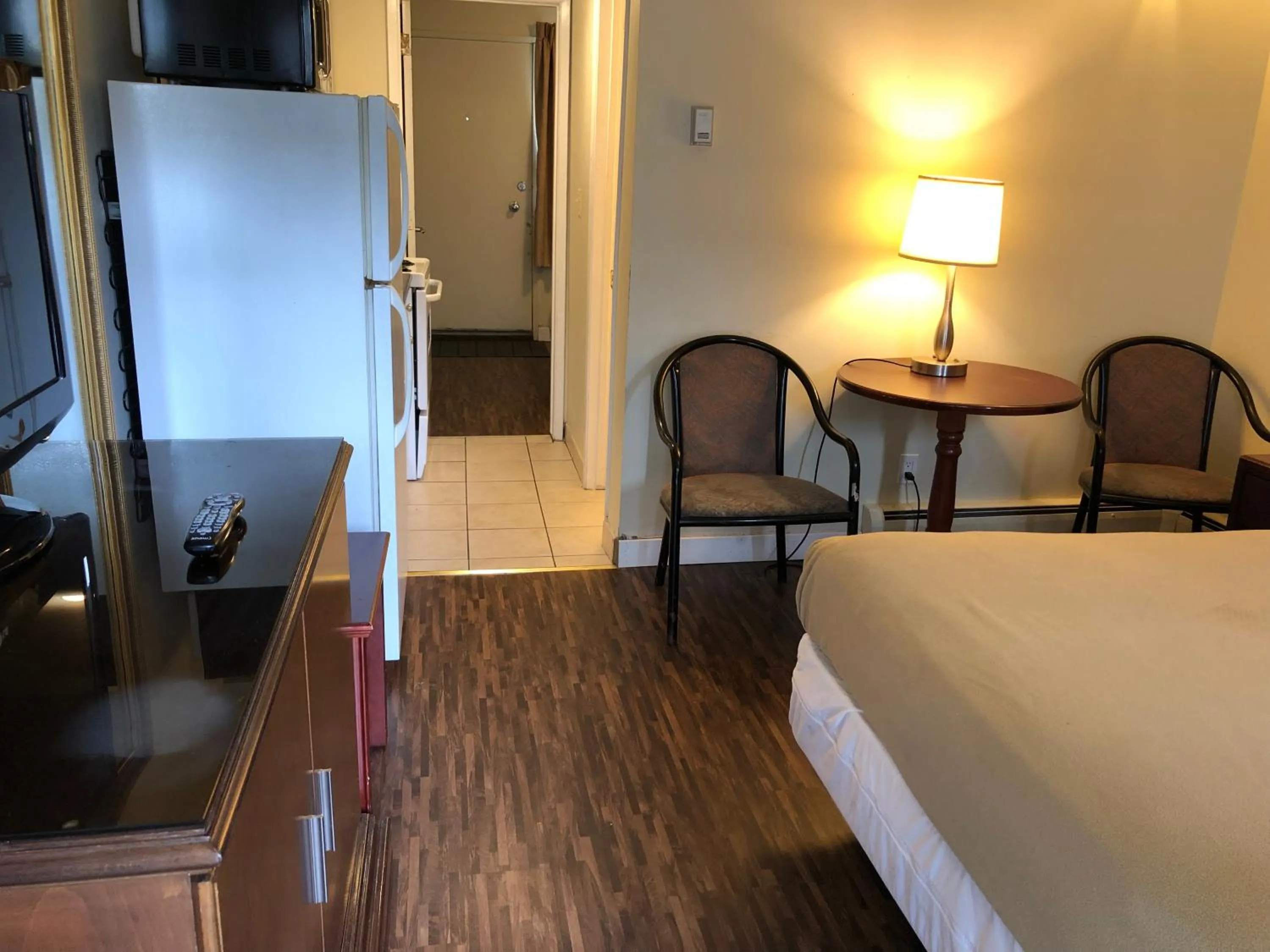 Bed in Travellers Inn