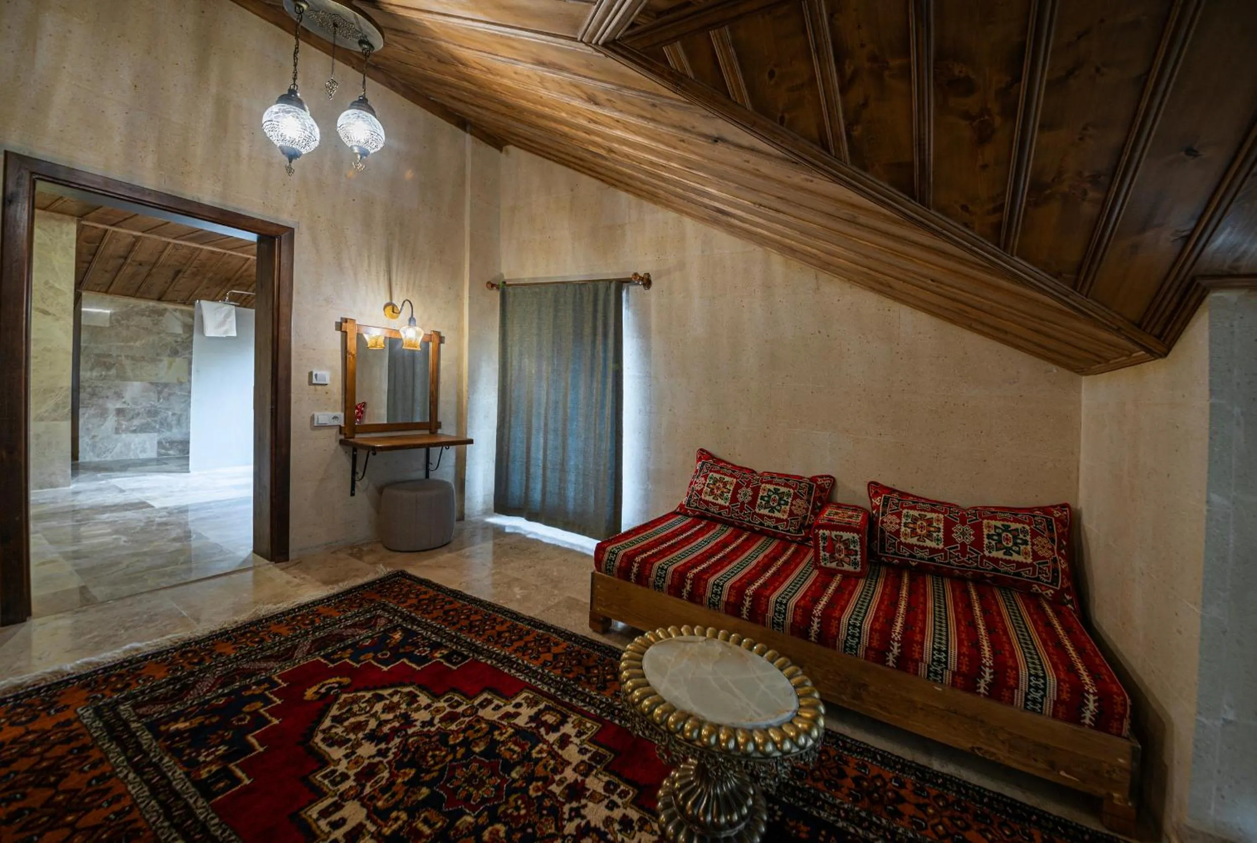 Seating area, Bed in Remus Romulus Cappadocia