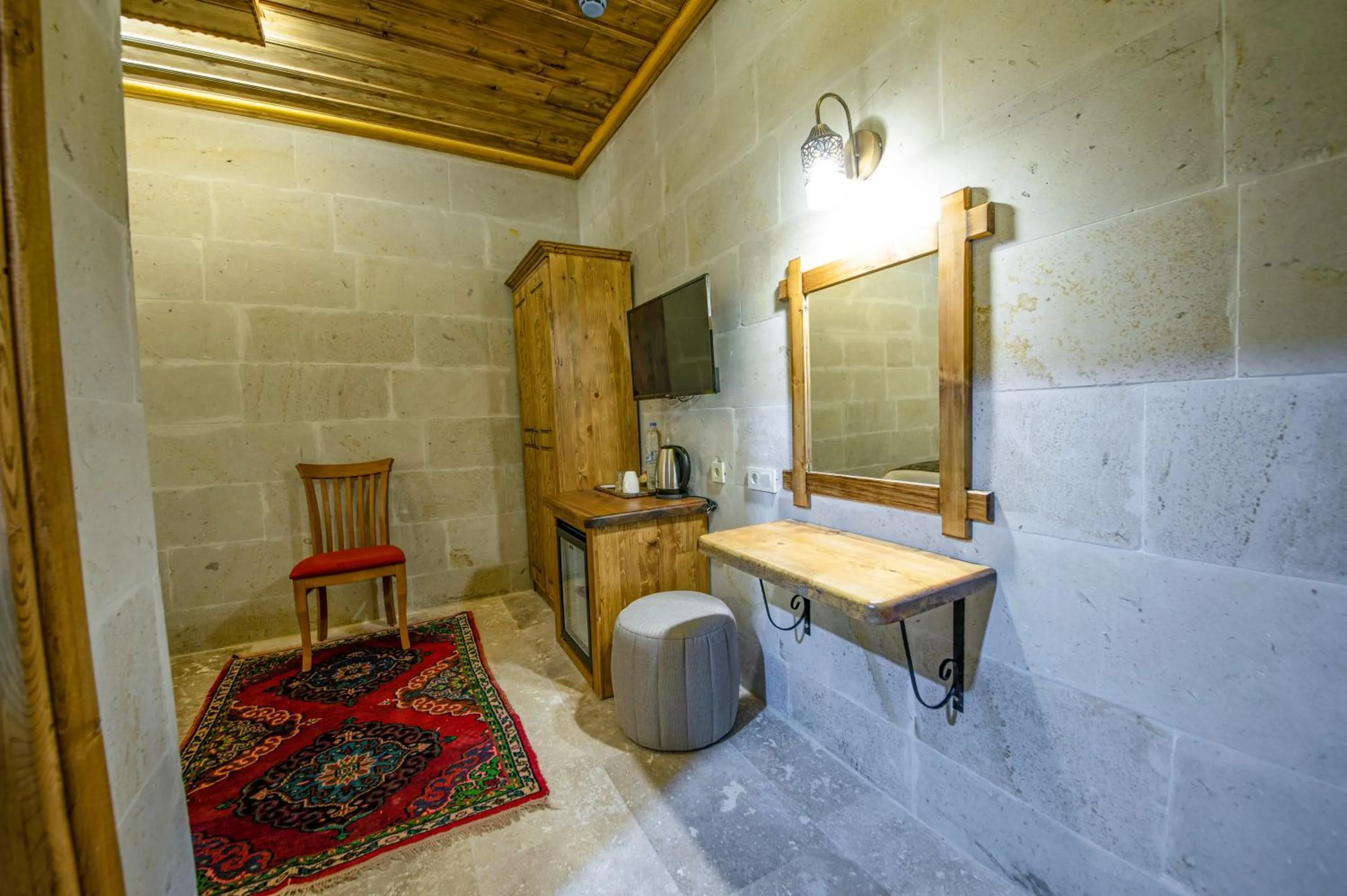 TV and multimedia in Remus Romulus Cappadocia