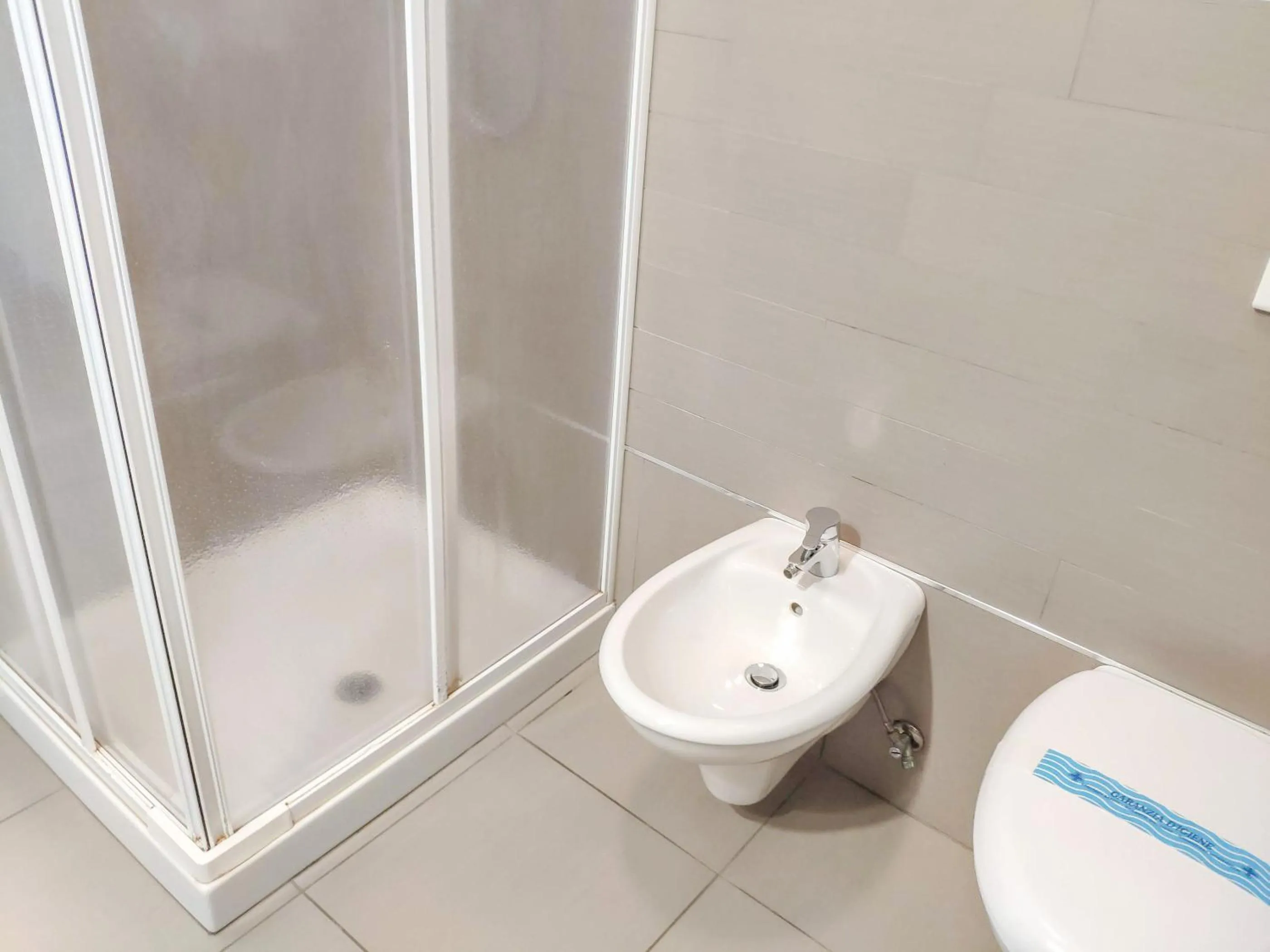 Shower in Homiday - Residence Mykonos