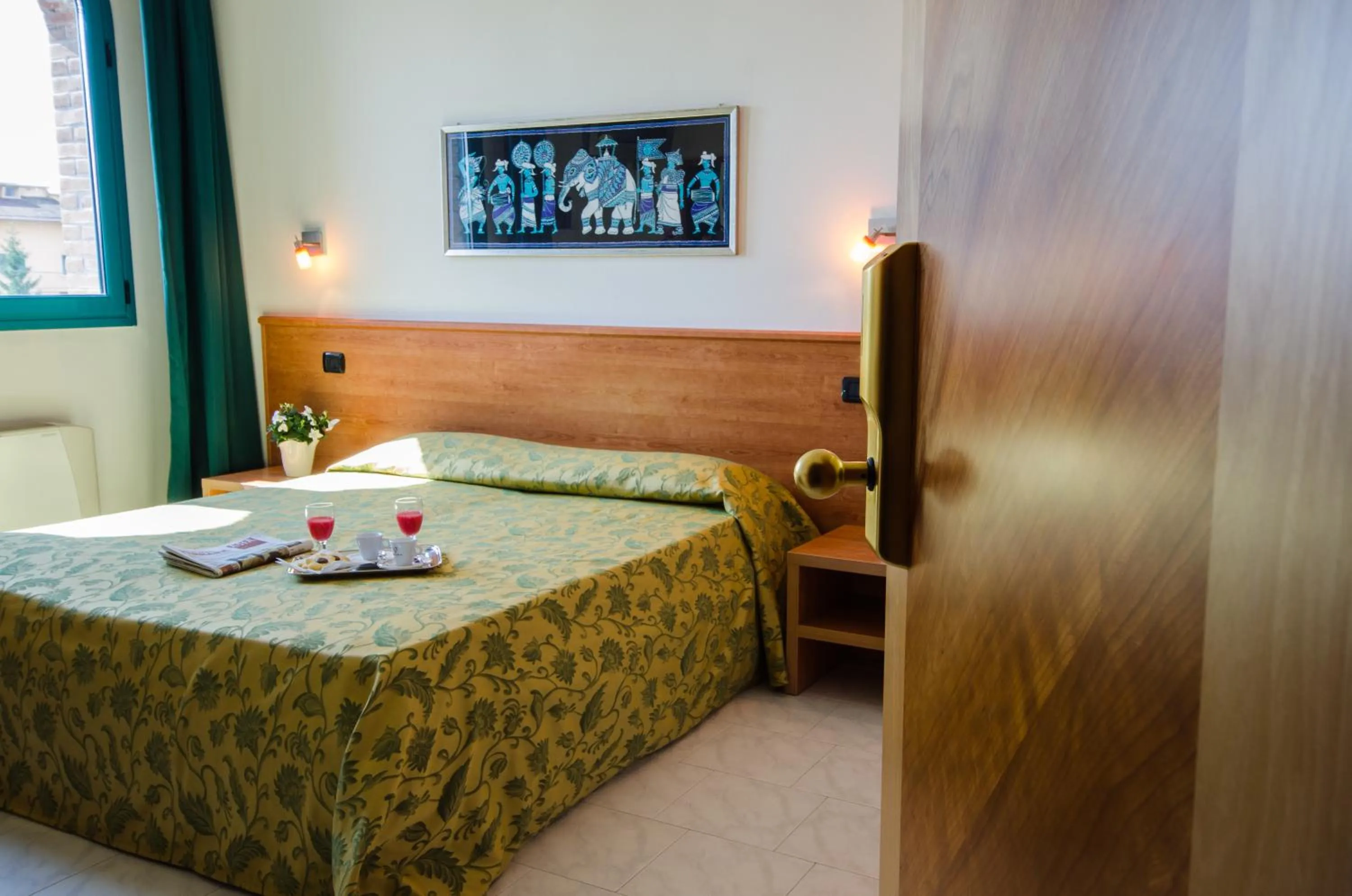 Bedroom, Bed in Hotel Luna Blu