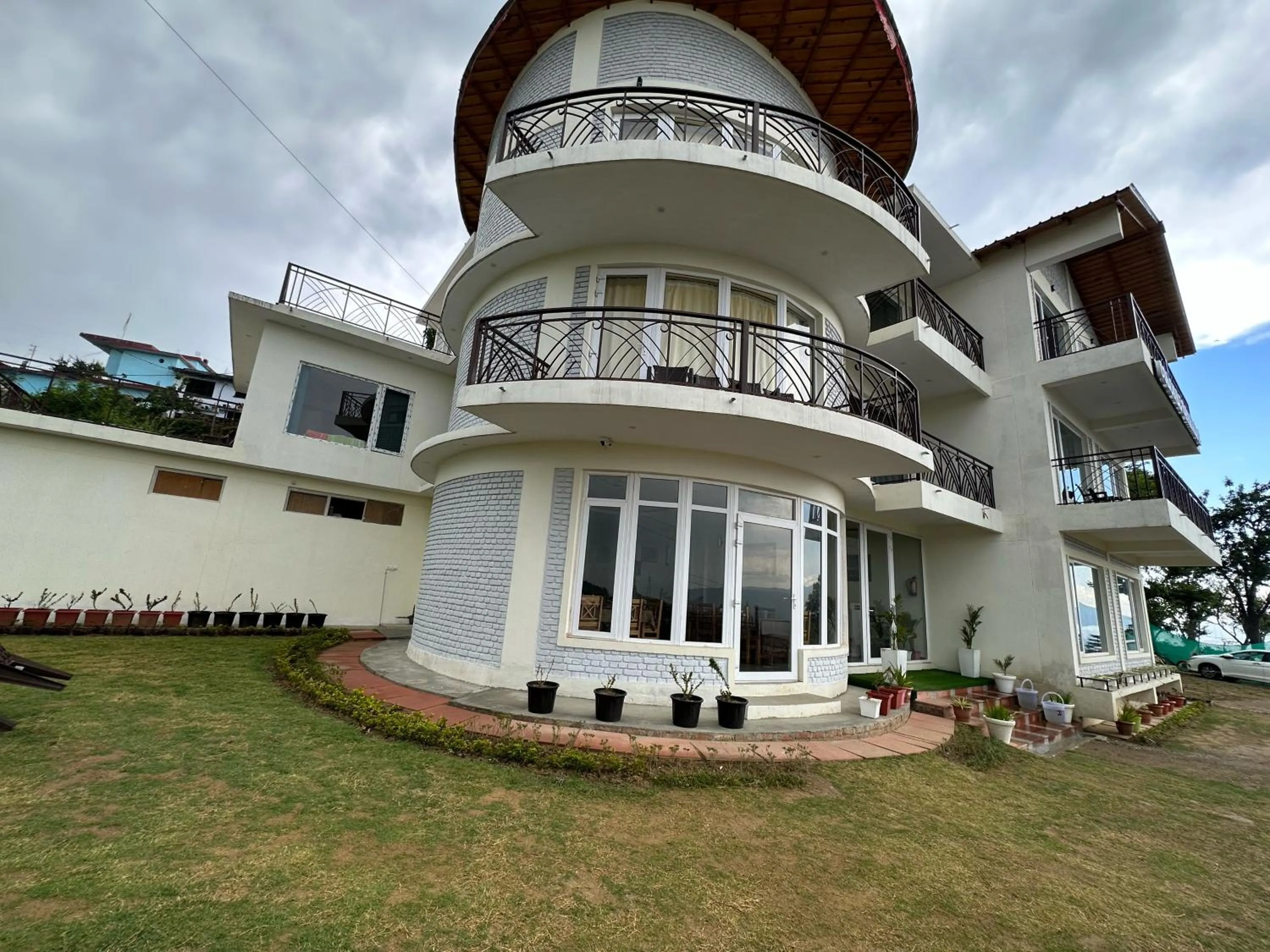 Hotel Colonels Paradise