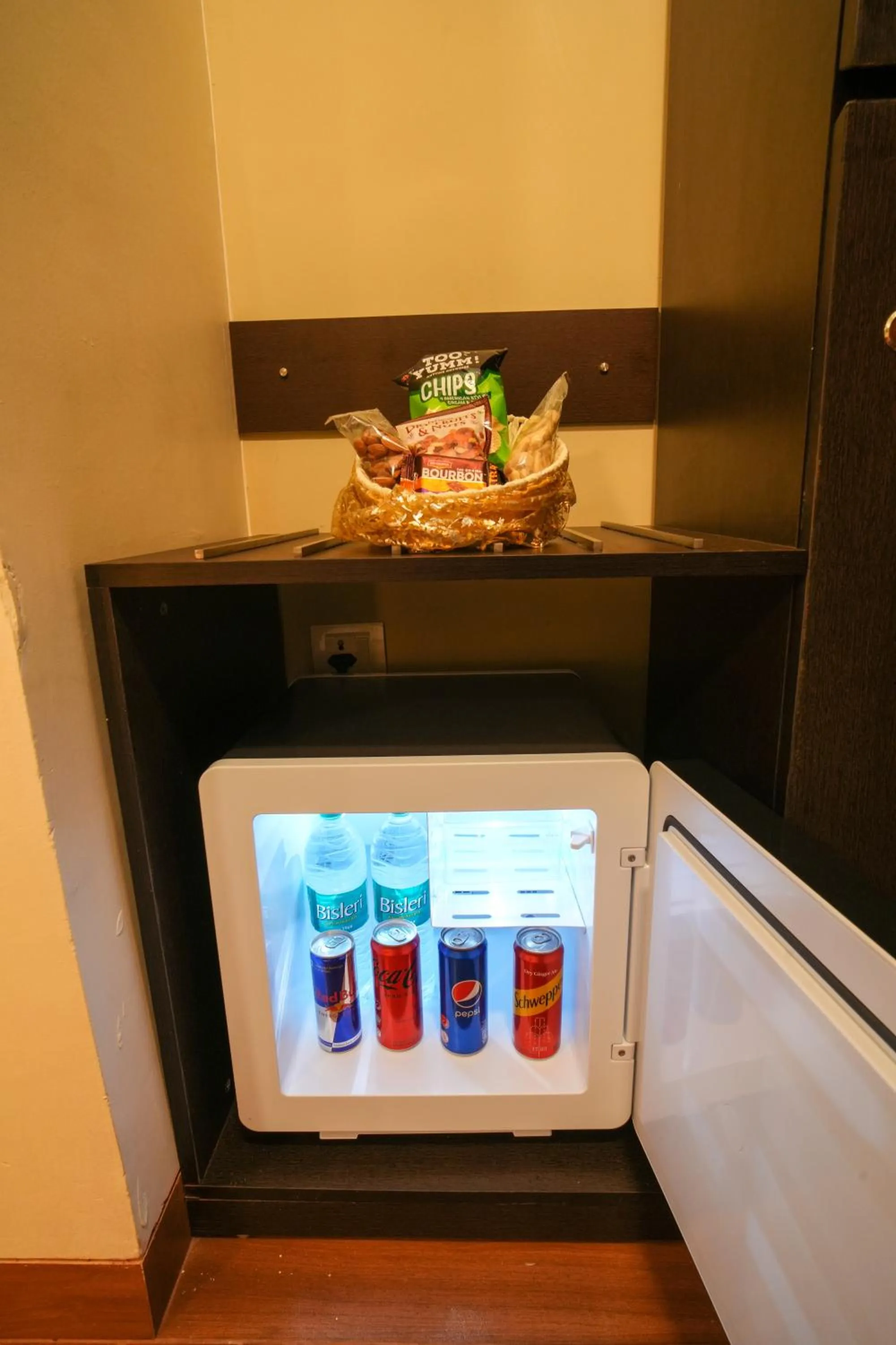 oven in Gaurav Lords Resort