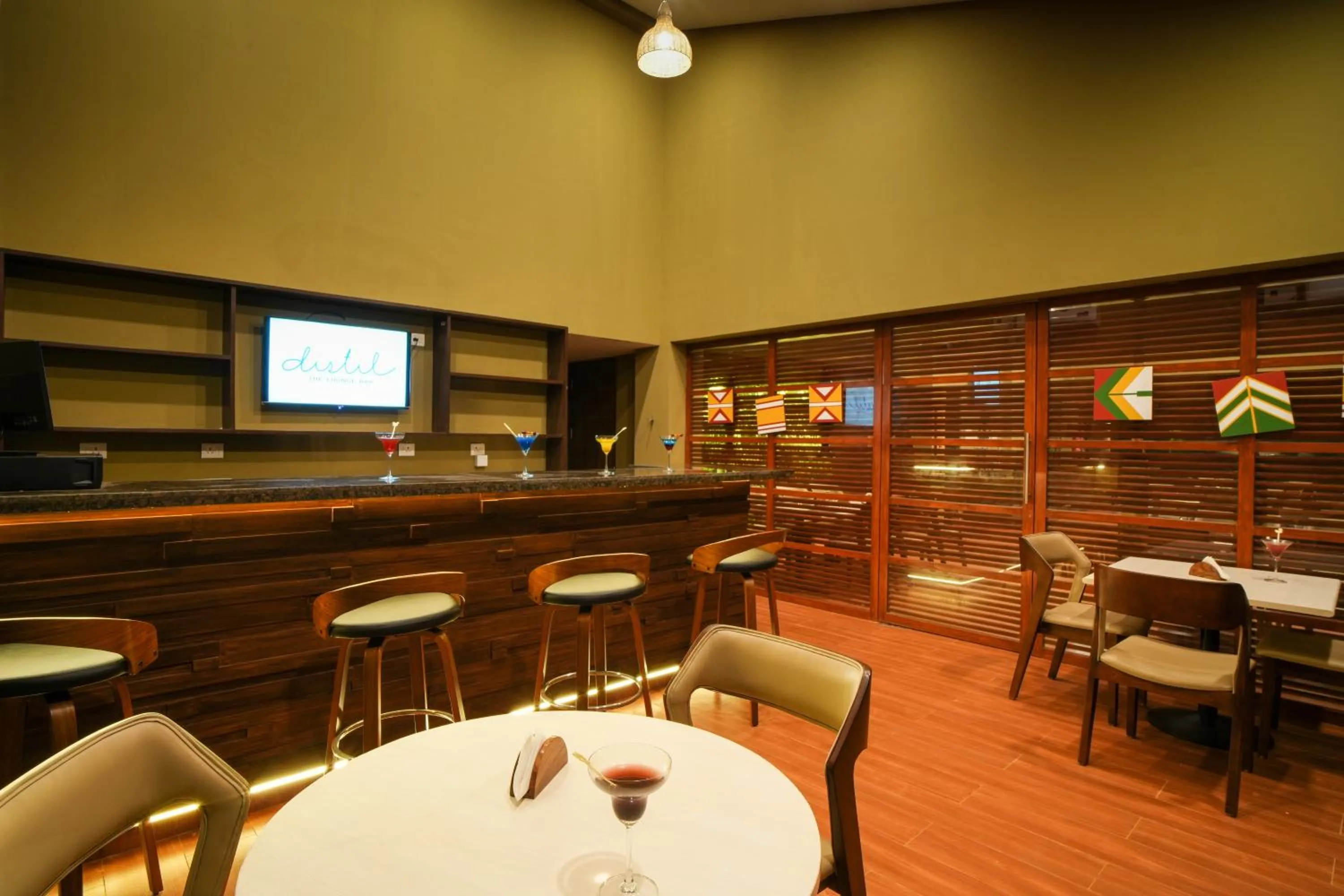 Restaurant/places to eat in Gaurav Lords Resort