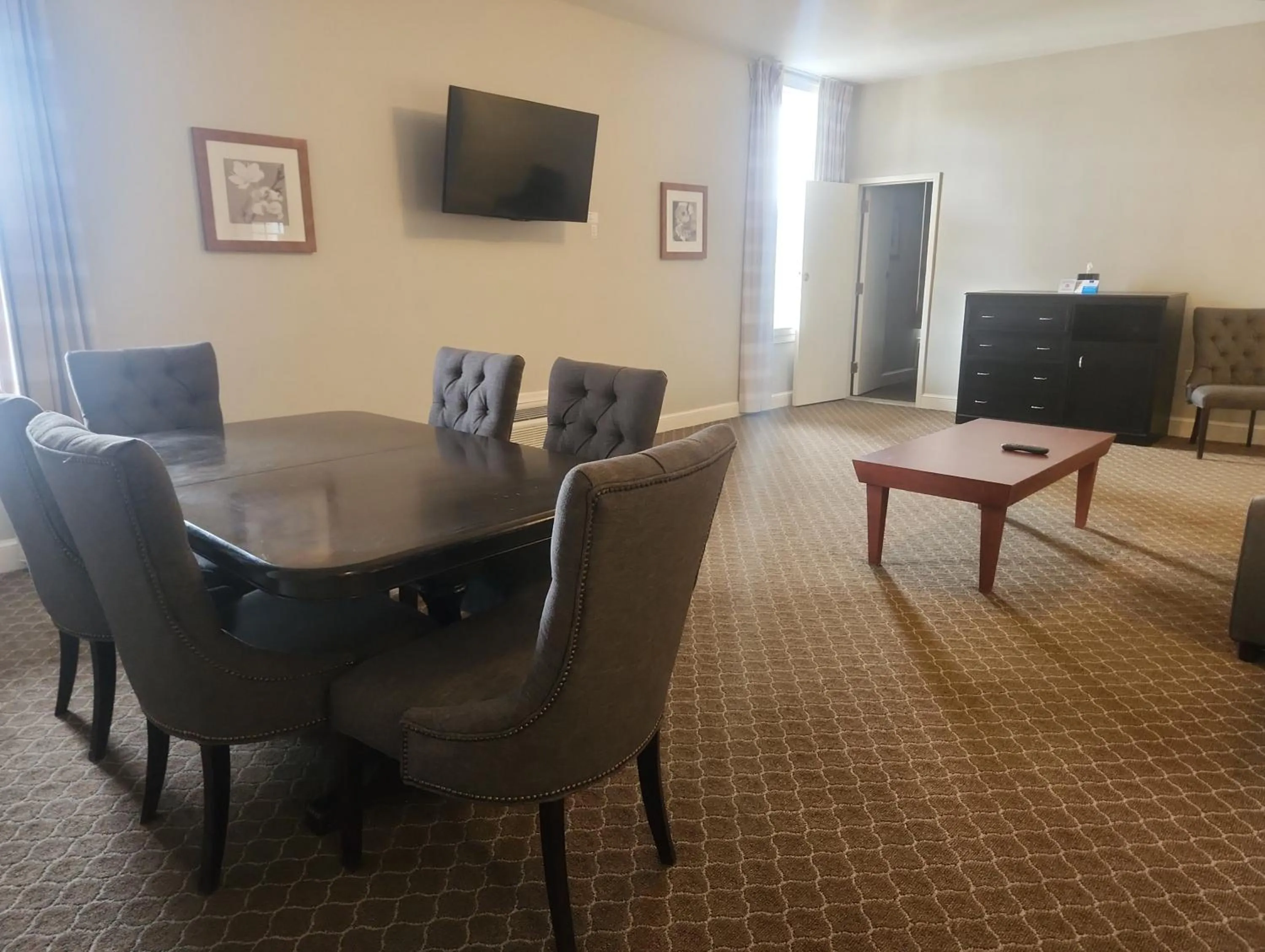 Living room in Natural Bridge Hotel, Trademark Collection by Wyndham