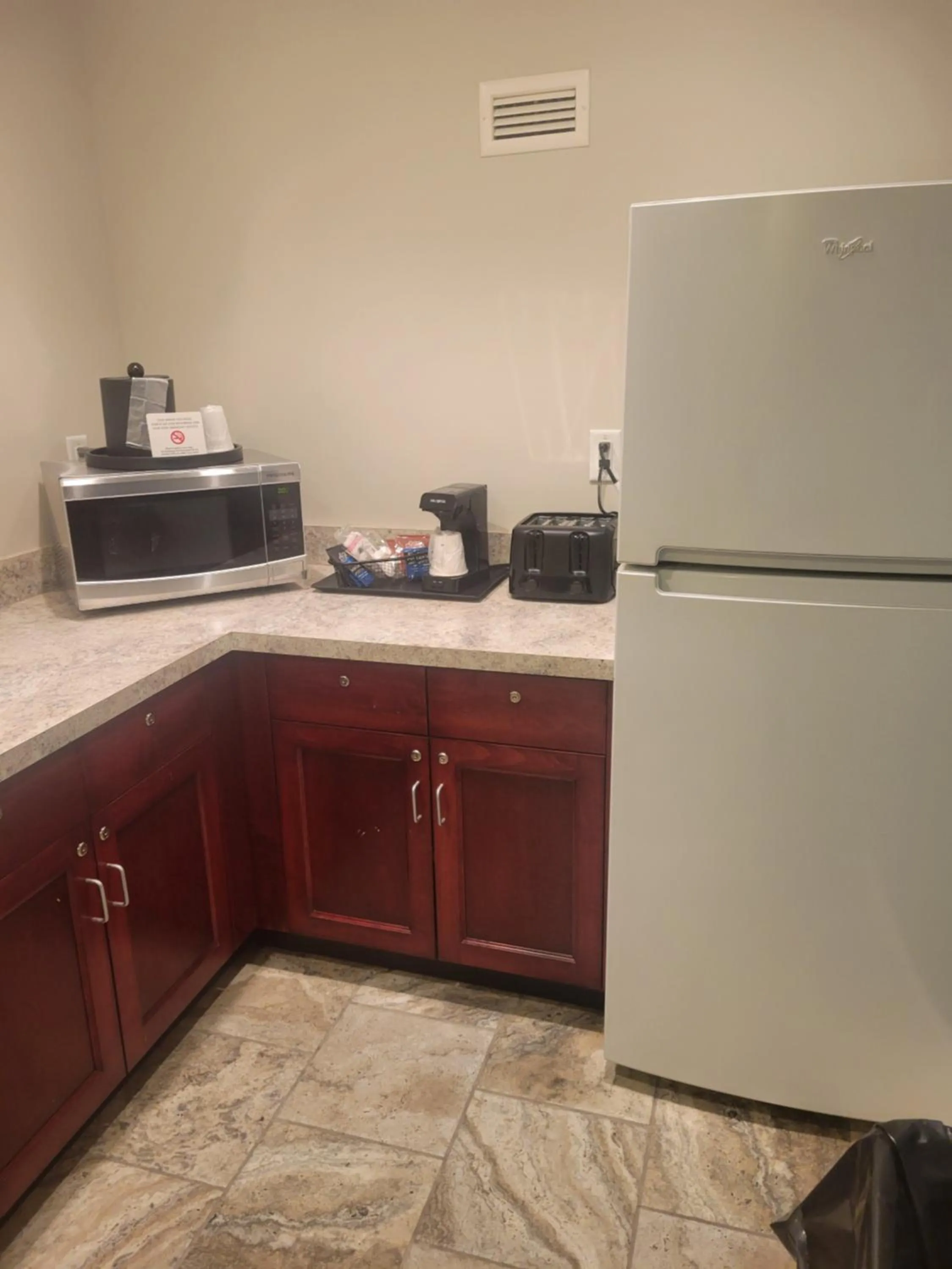 Kitchen or kitchenette in Natural Bridge Hotel, Trademark Collection by Wyndham