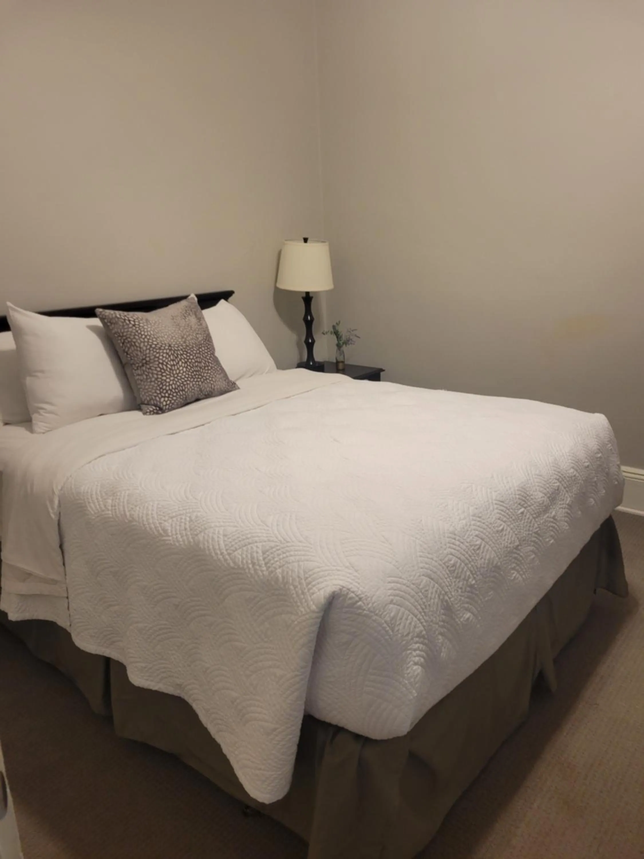 Bed in Natural Bridge Hotel, Trademark Collection by Wyndham