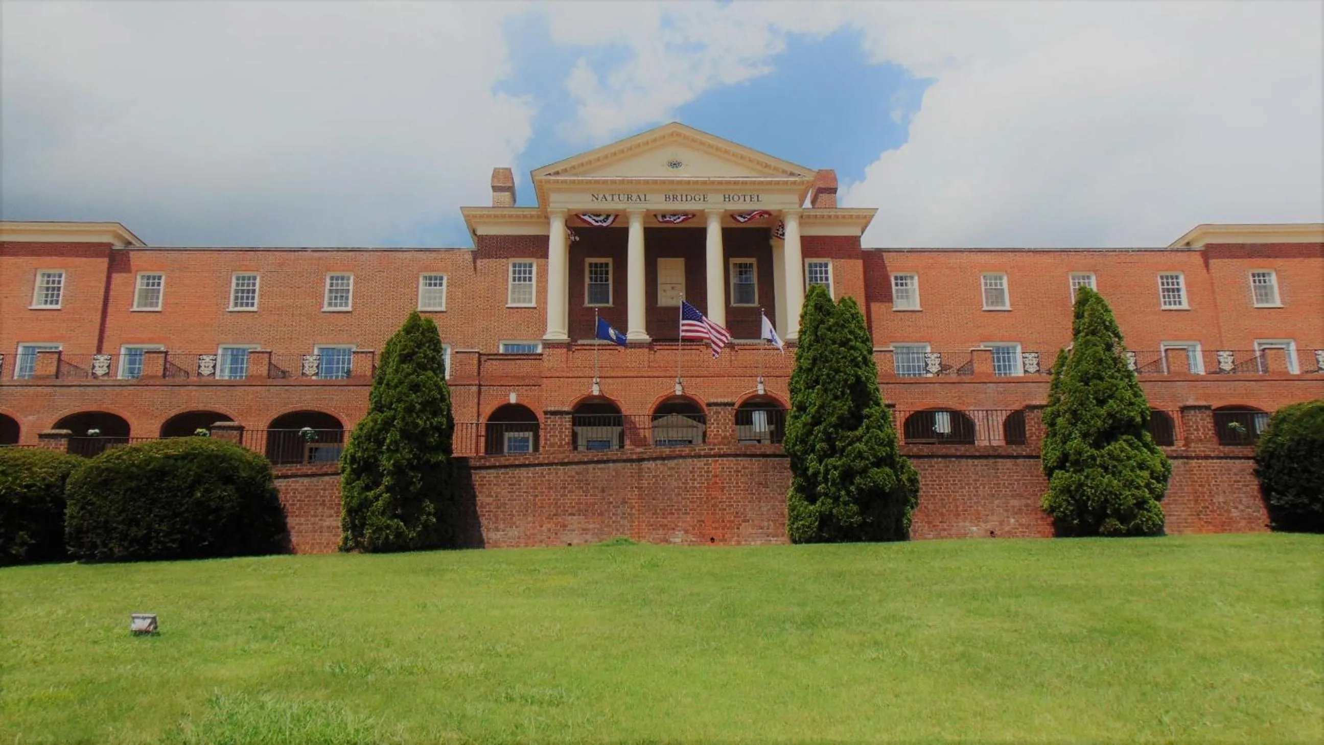 Facade/entrance in Natural Bridge Hotel, Trademark Collection by Wyndham