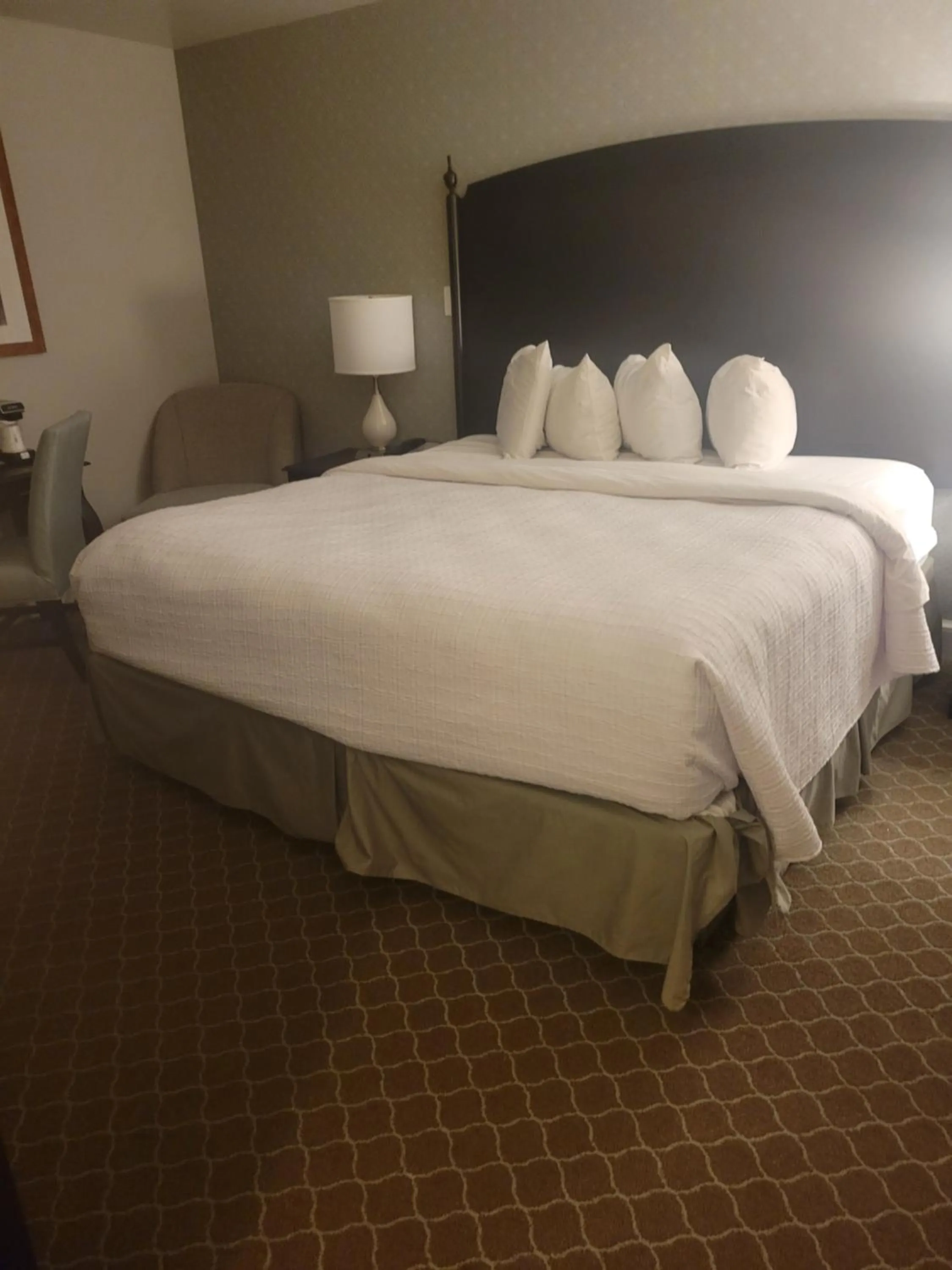 Bed in Natural Bridge Hotel, Trademark Collection by Wyndham