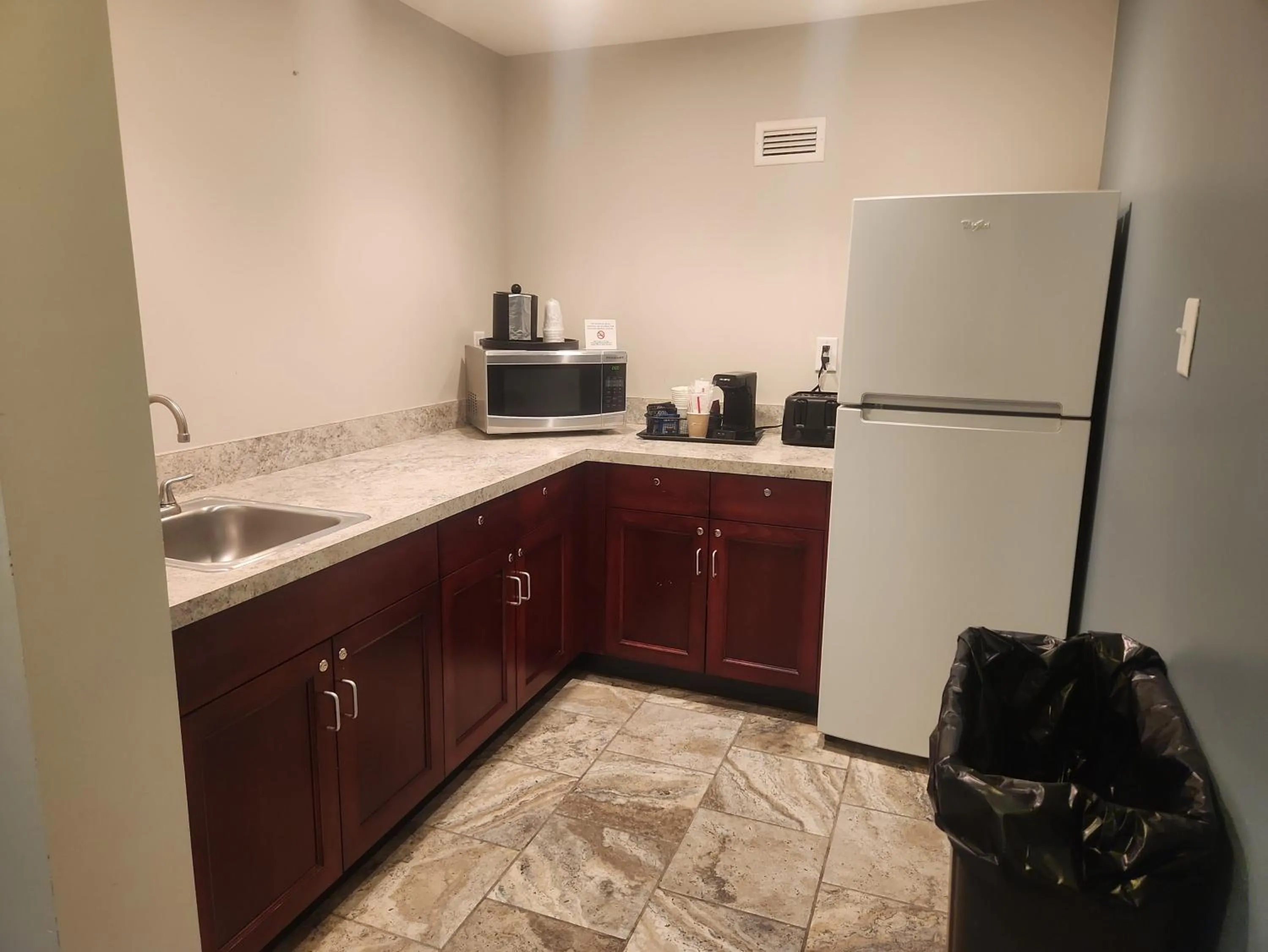 Kitchen or kitchenette in Natural Bridge Hotel, Trademark Collection by Wyndham