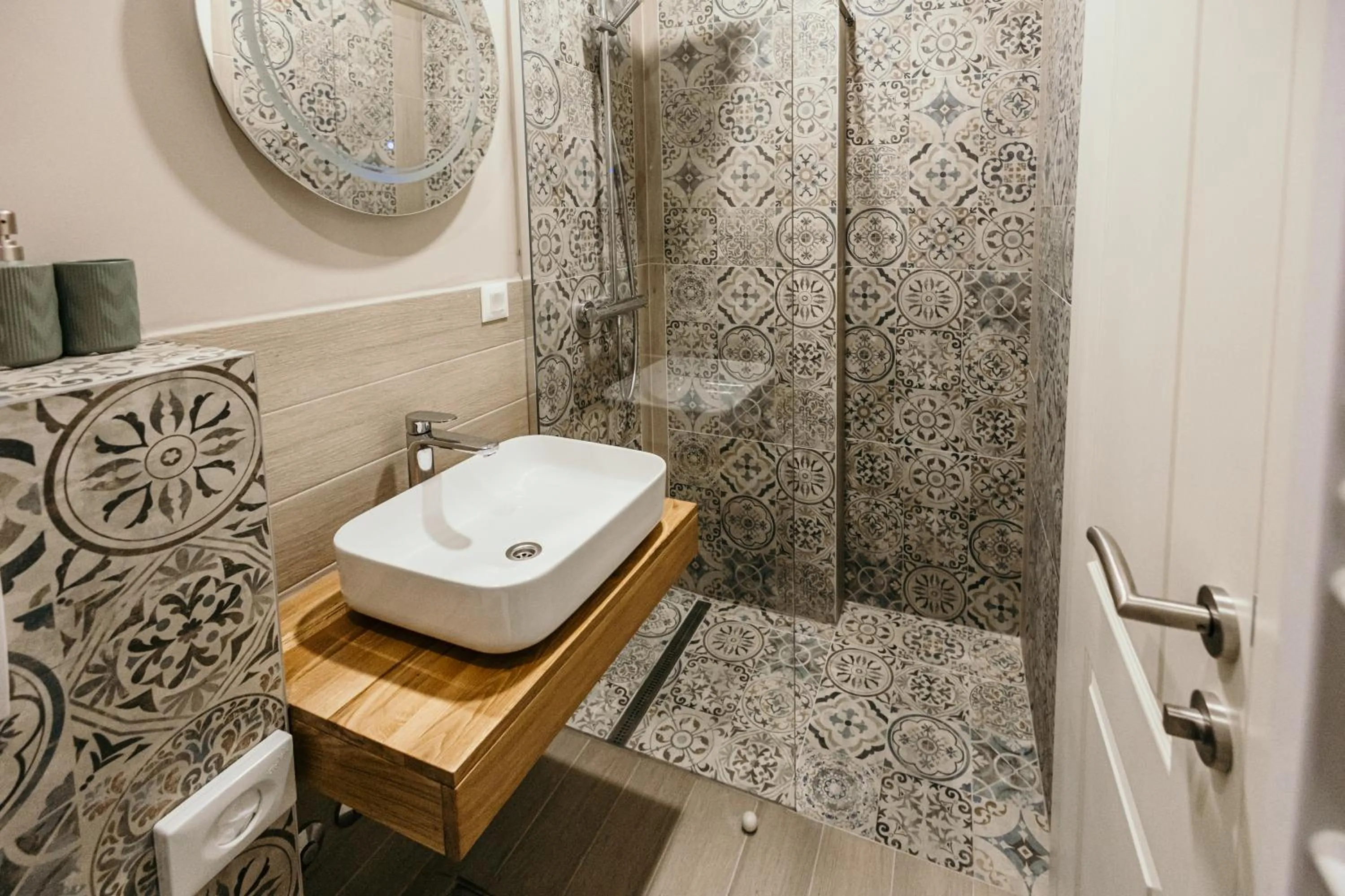 Bathroom in Pansion "Fawlty Towers" Sarajevo