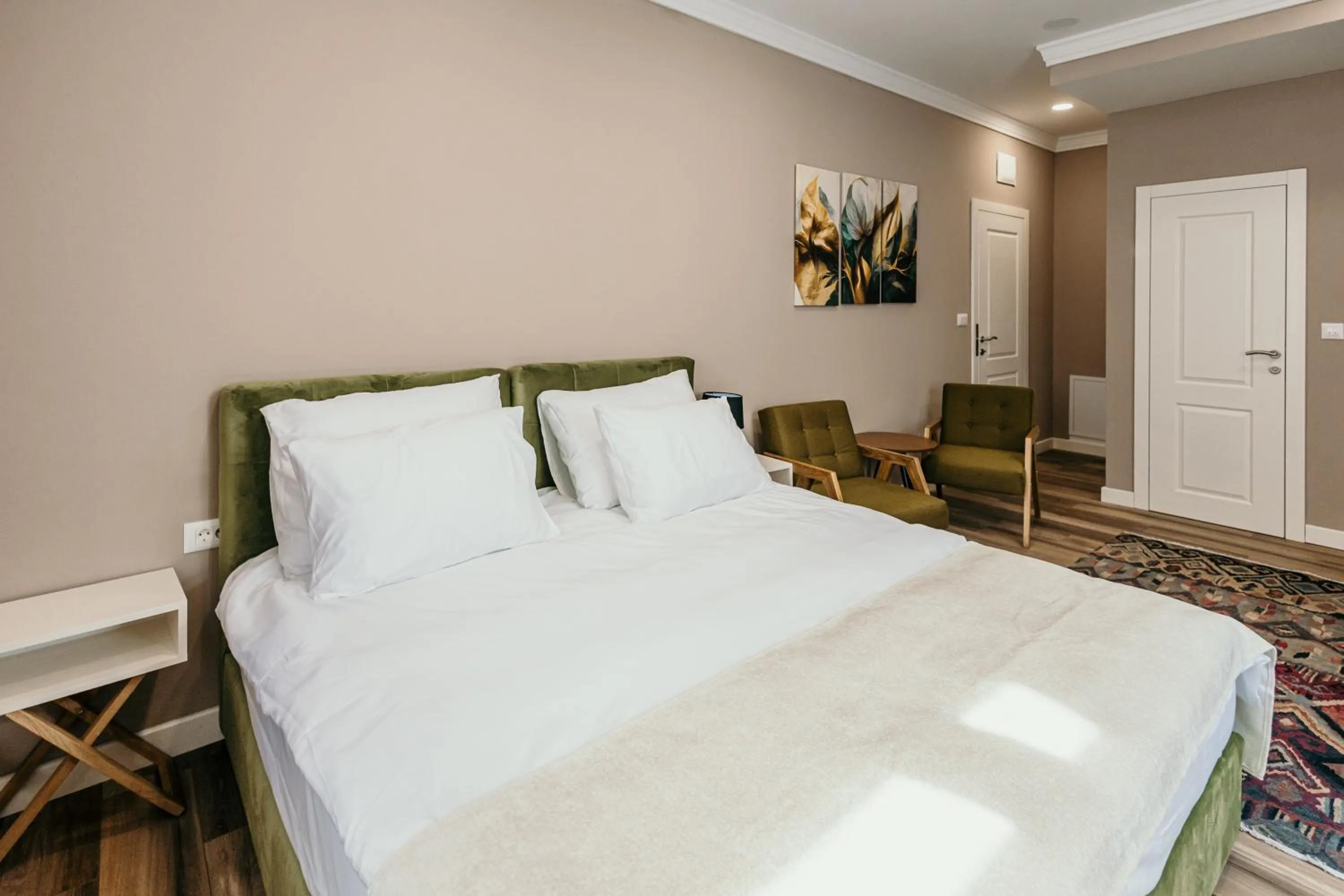 Bed in Pansion "Fawlty Towers" Sarajevo