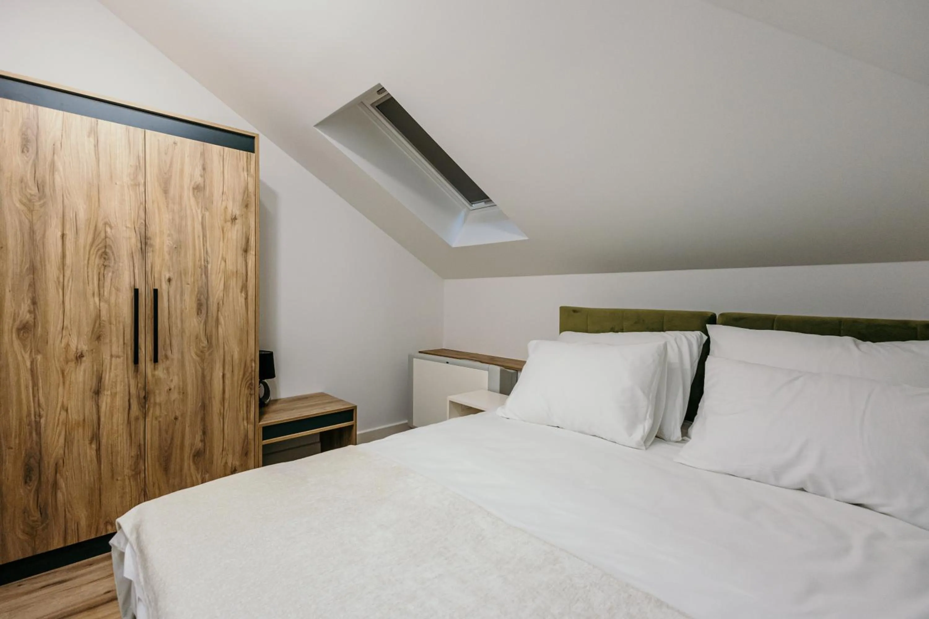 Bed in Pansion "Fawlty Towers" Sarajevo