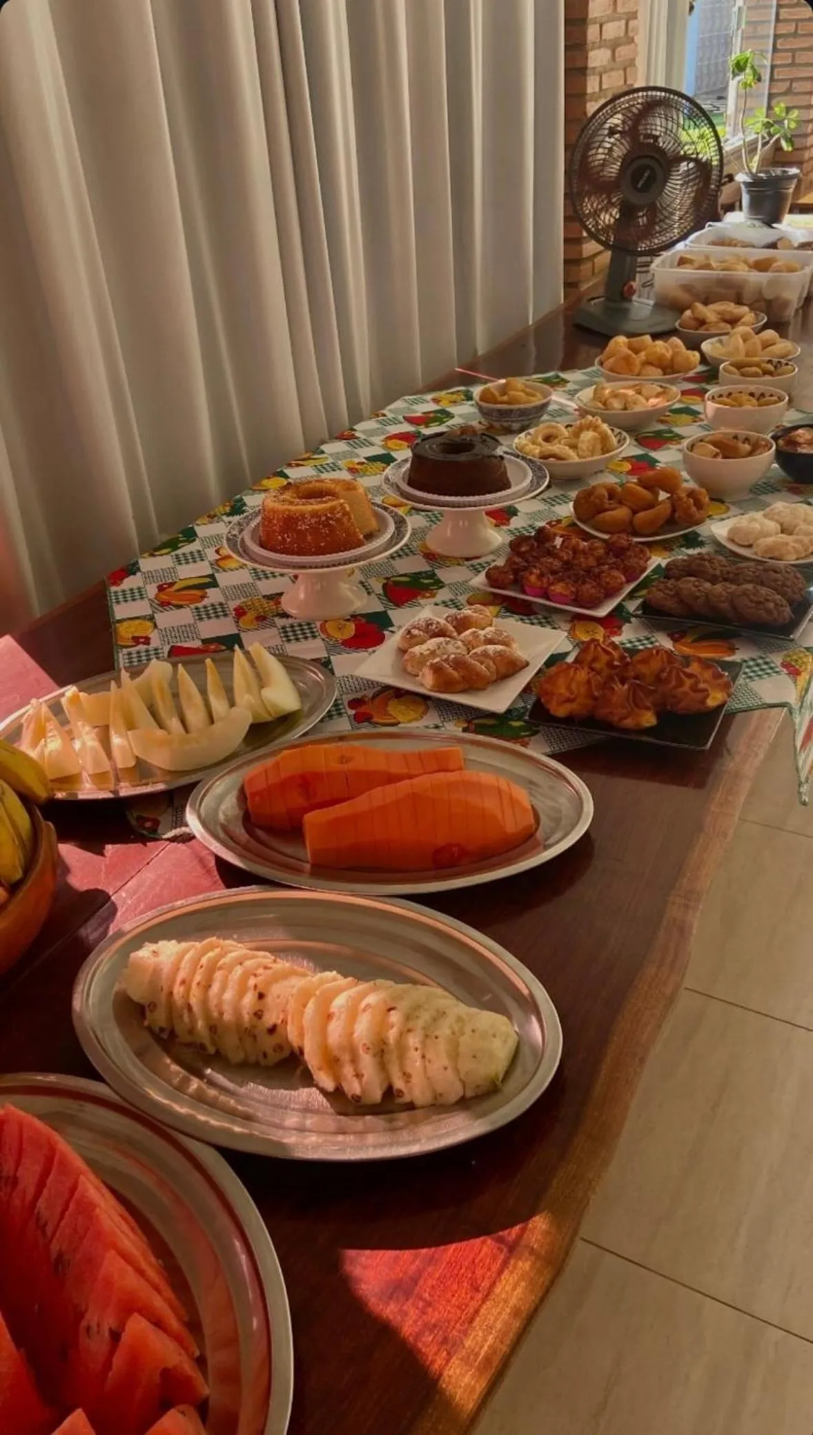 Buffet breakfast in Pousada Cascata de Pedra