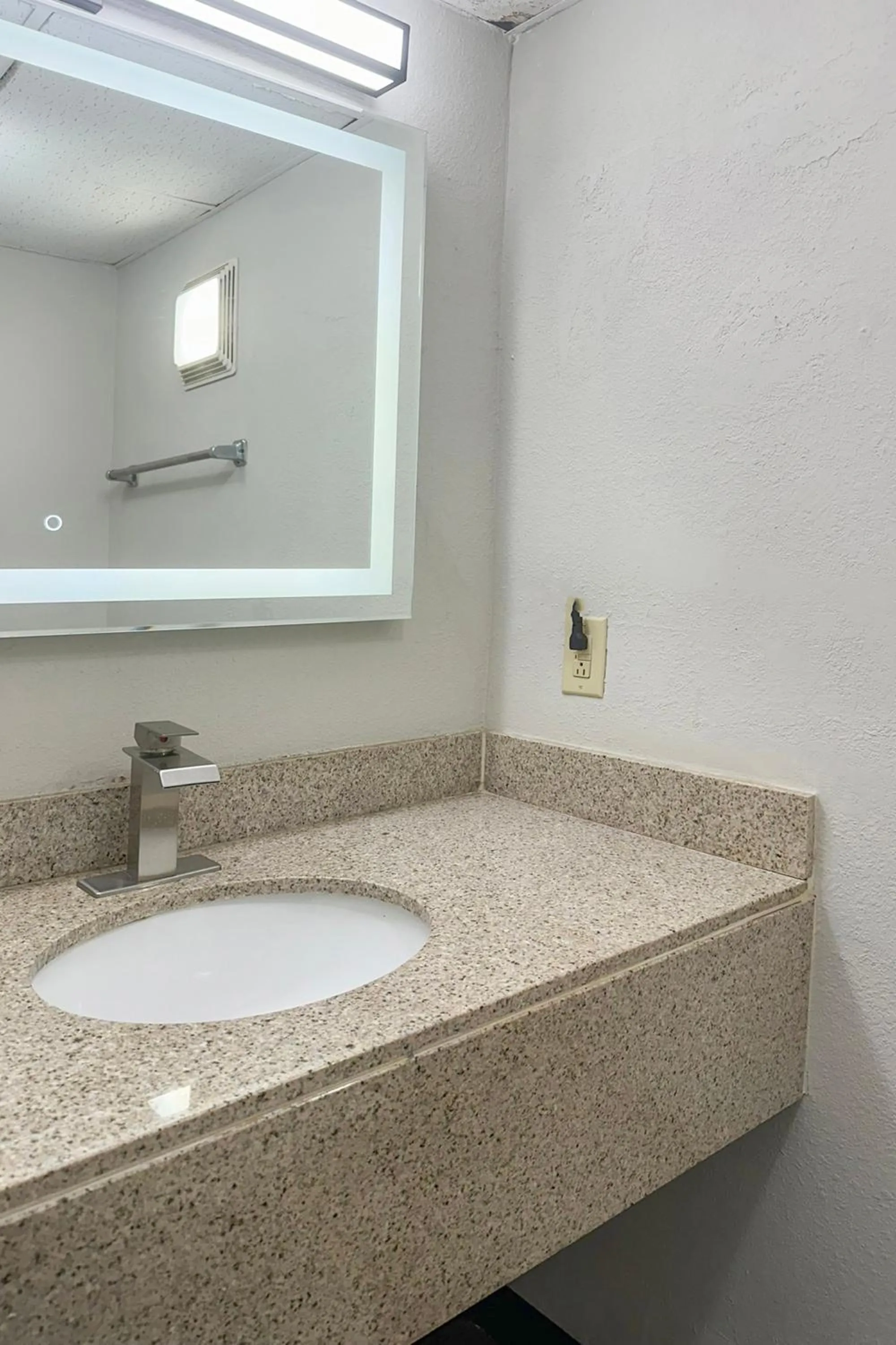 Bathroom in Regal Inn Guntersville By OYO Hwy 431