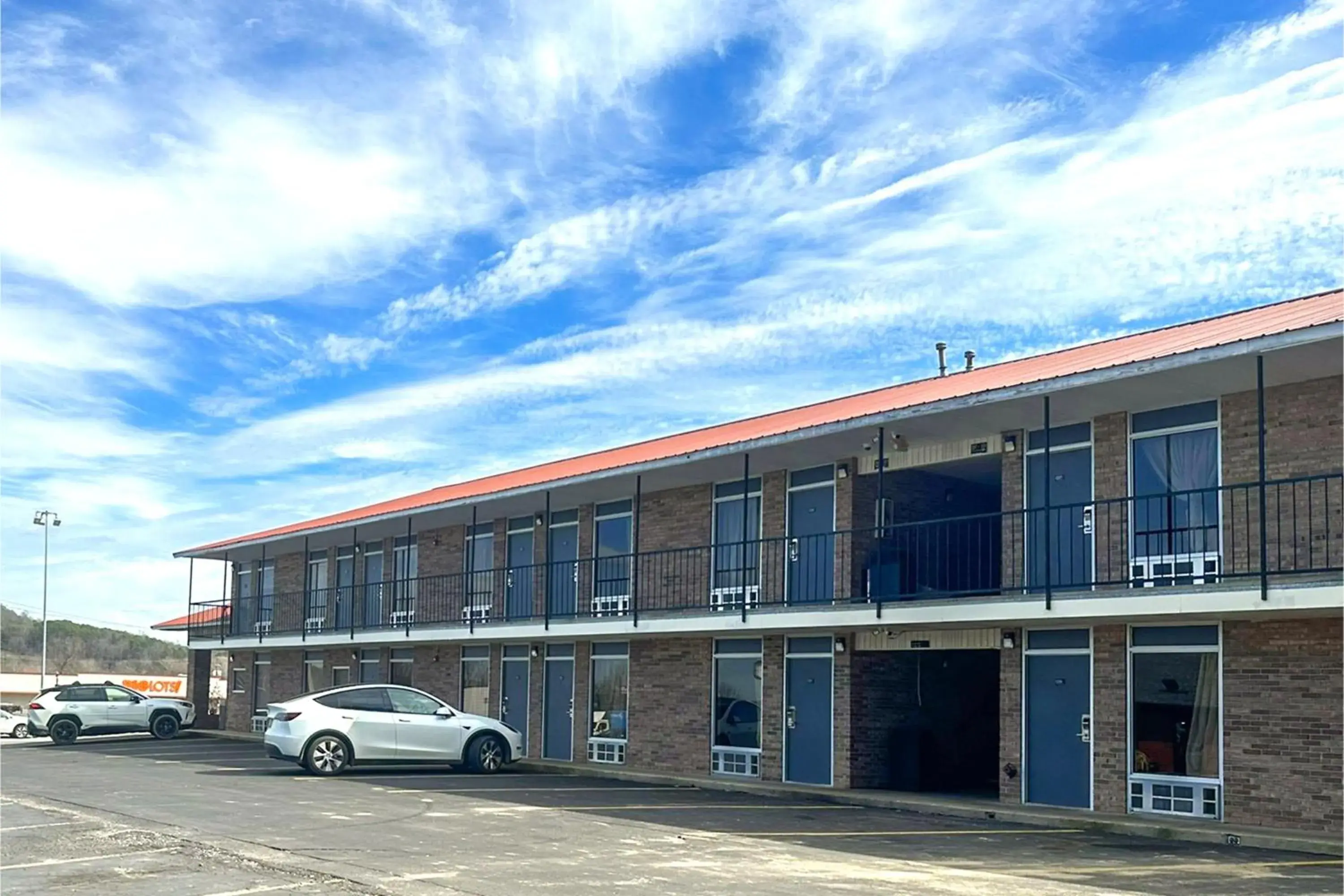 Property building in Regal Inn Guntersville By OYO Hwy 431 Property building in Regal Inn Guntersville By OYO Hwy 431