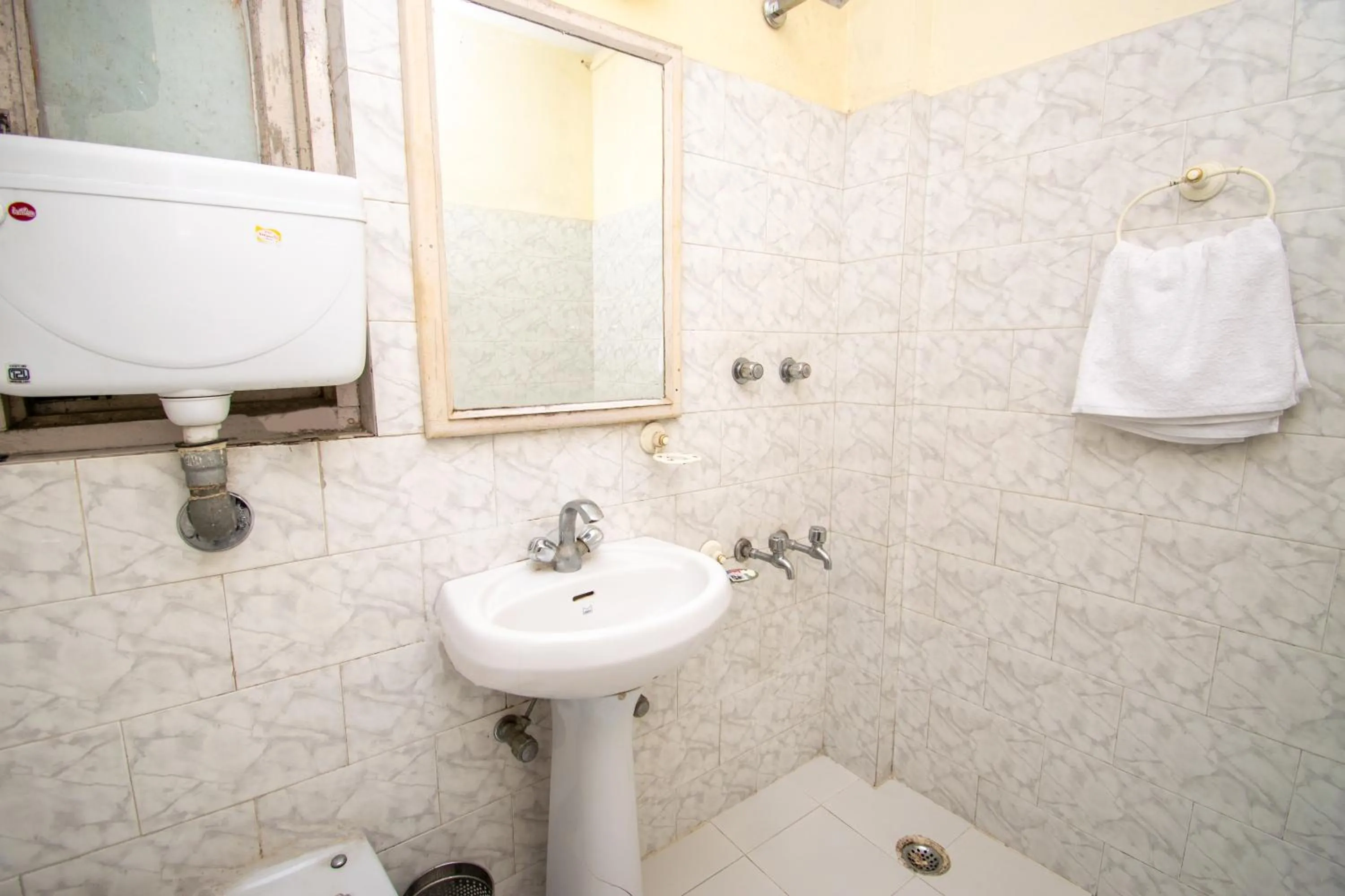 Shower in Octave Himalayan Hamlet