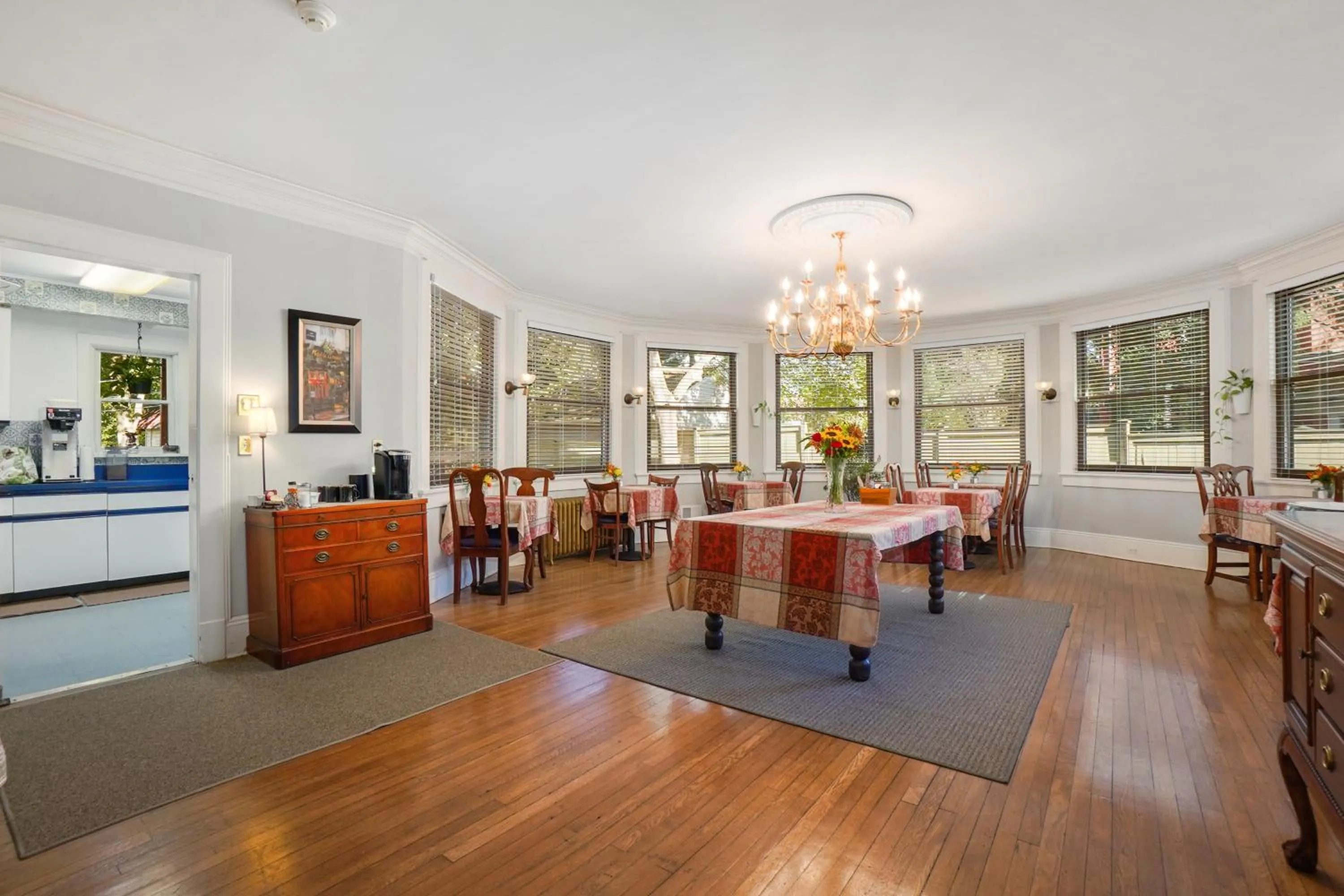 Dining area in DeBary Inn