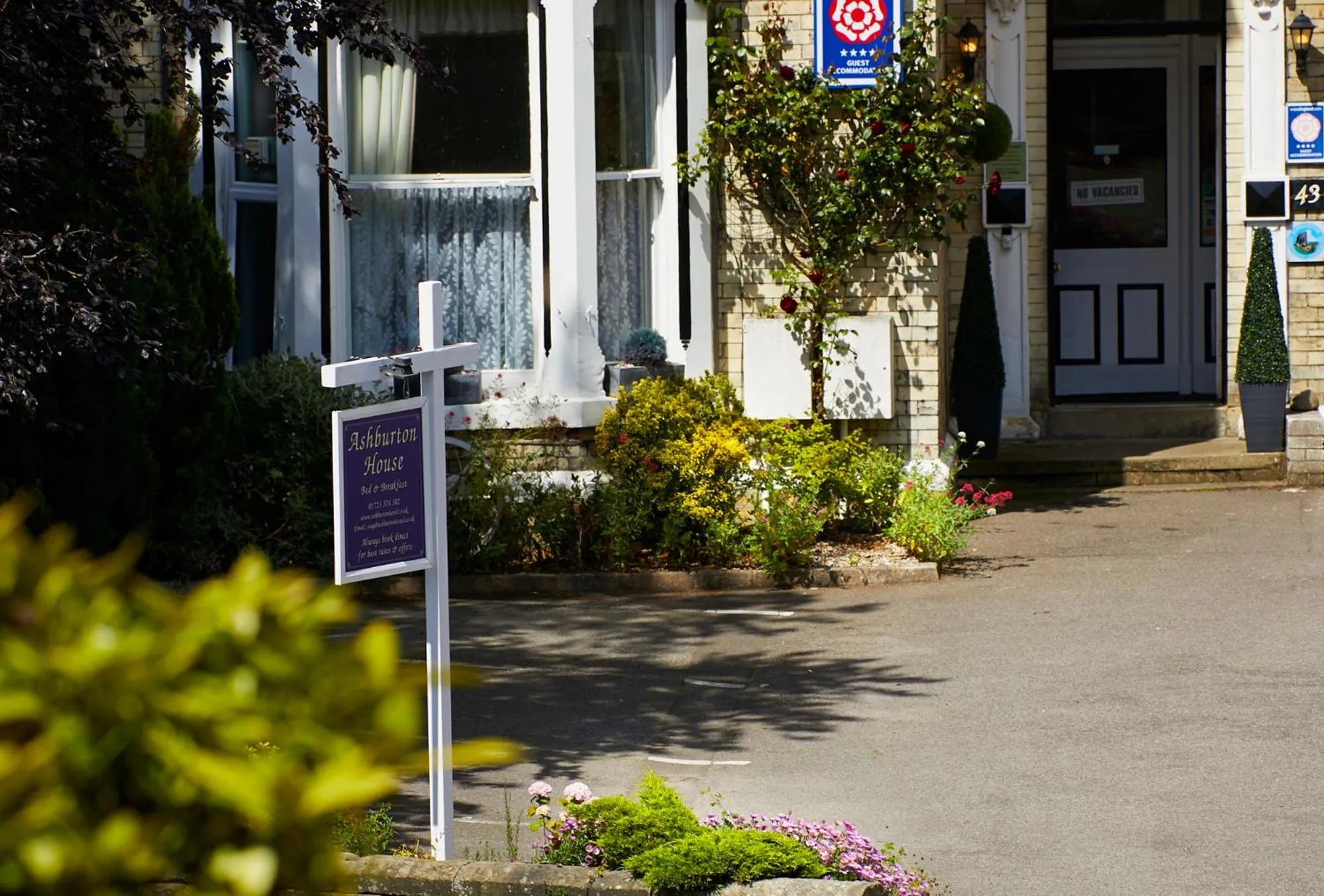 Property building in Ashburton House - B&B