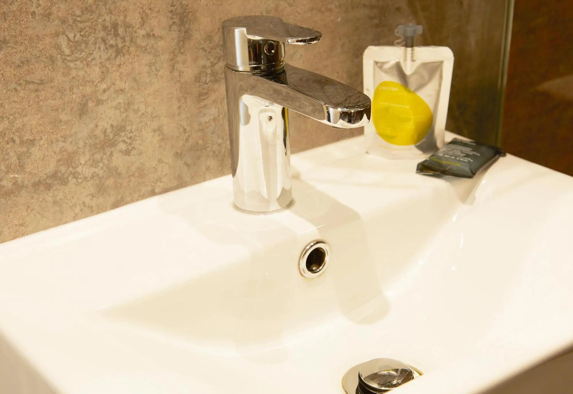 Bathroom in Ashburton House - B&B
