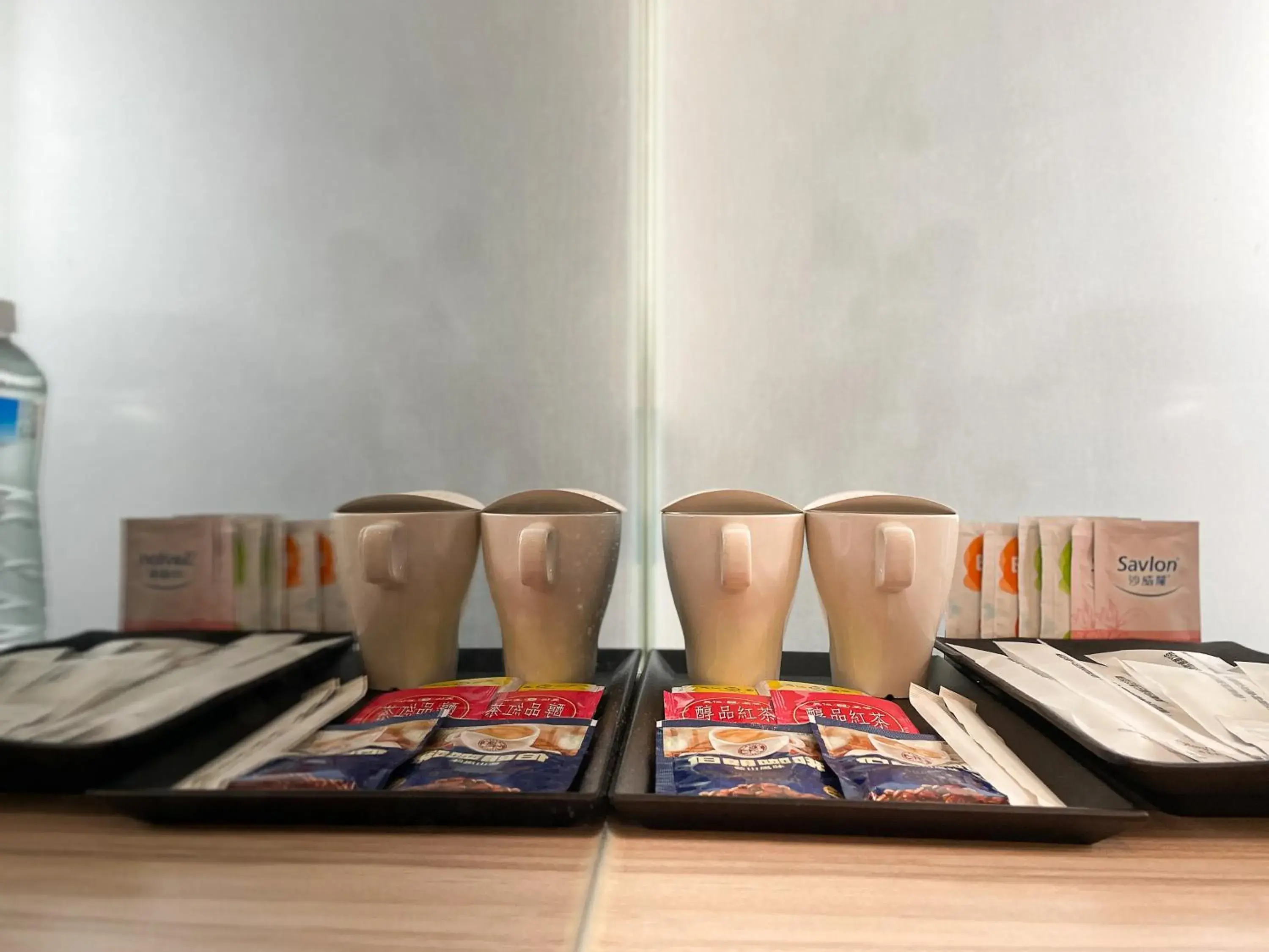 Photo of the whole room in CHECK inn Express Taichung FuXing Hall 2 Photo of the whole room in CHECK inn Express Taichung FuXing Hall 2