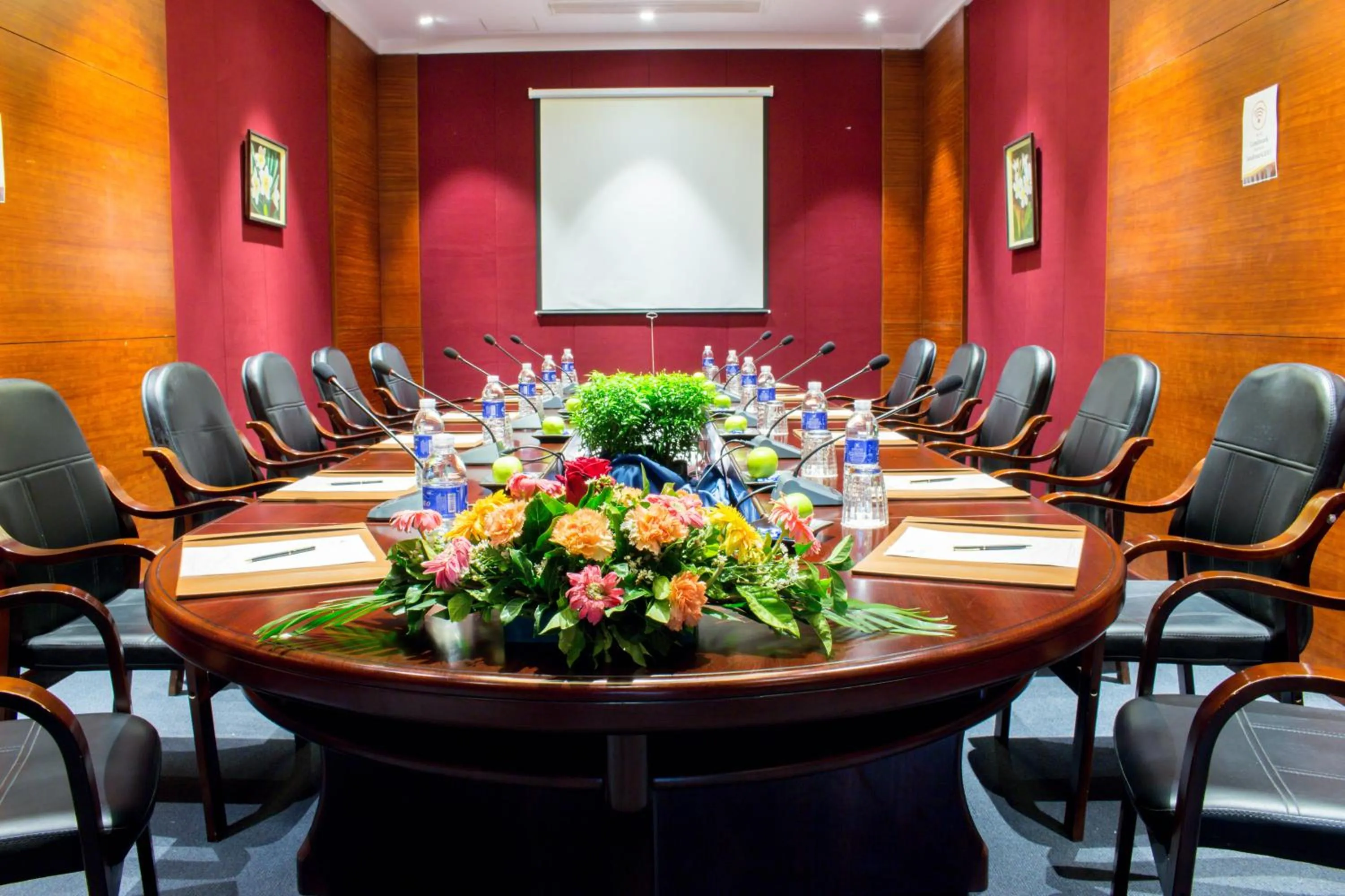 Business facilities in Landmark Mekong Riverside Hotel