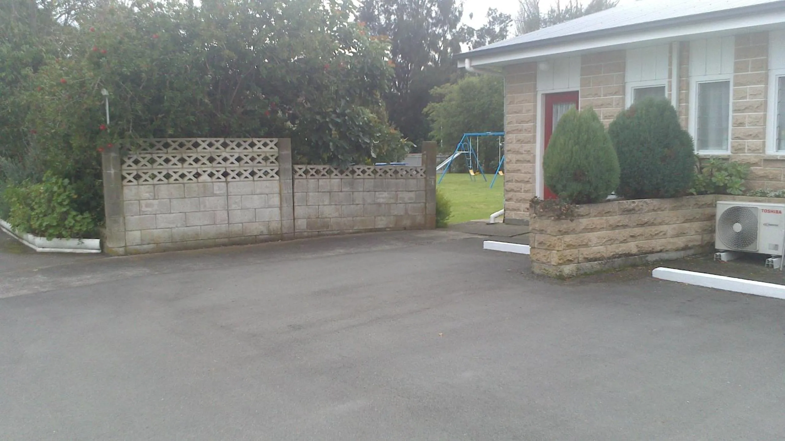 Facade/entrance in Otaki Motel
