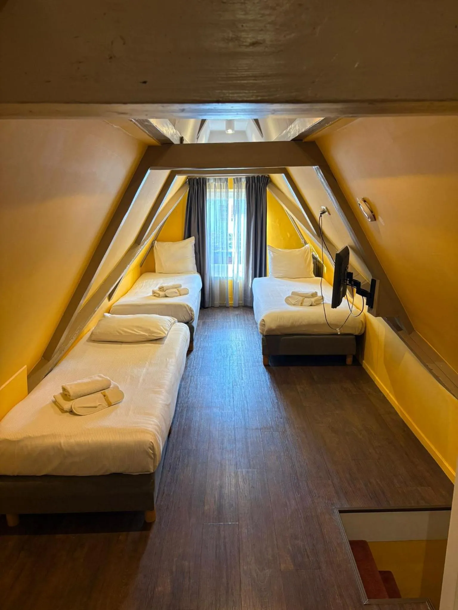 Bed in City Hotel Amsterdam