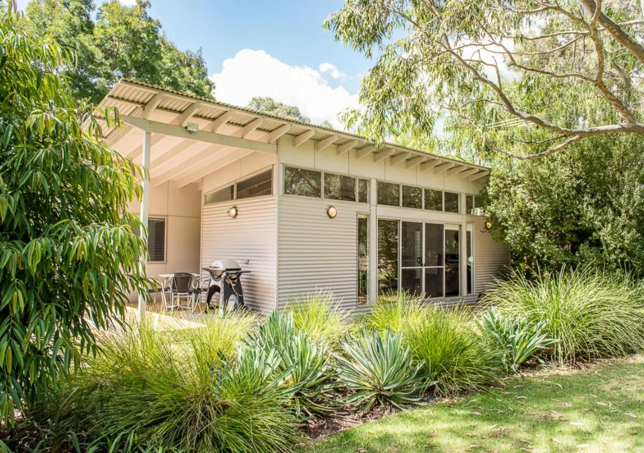 Property building in Marion Holiday Park