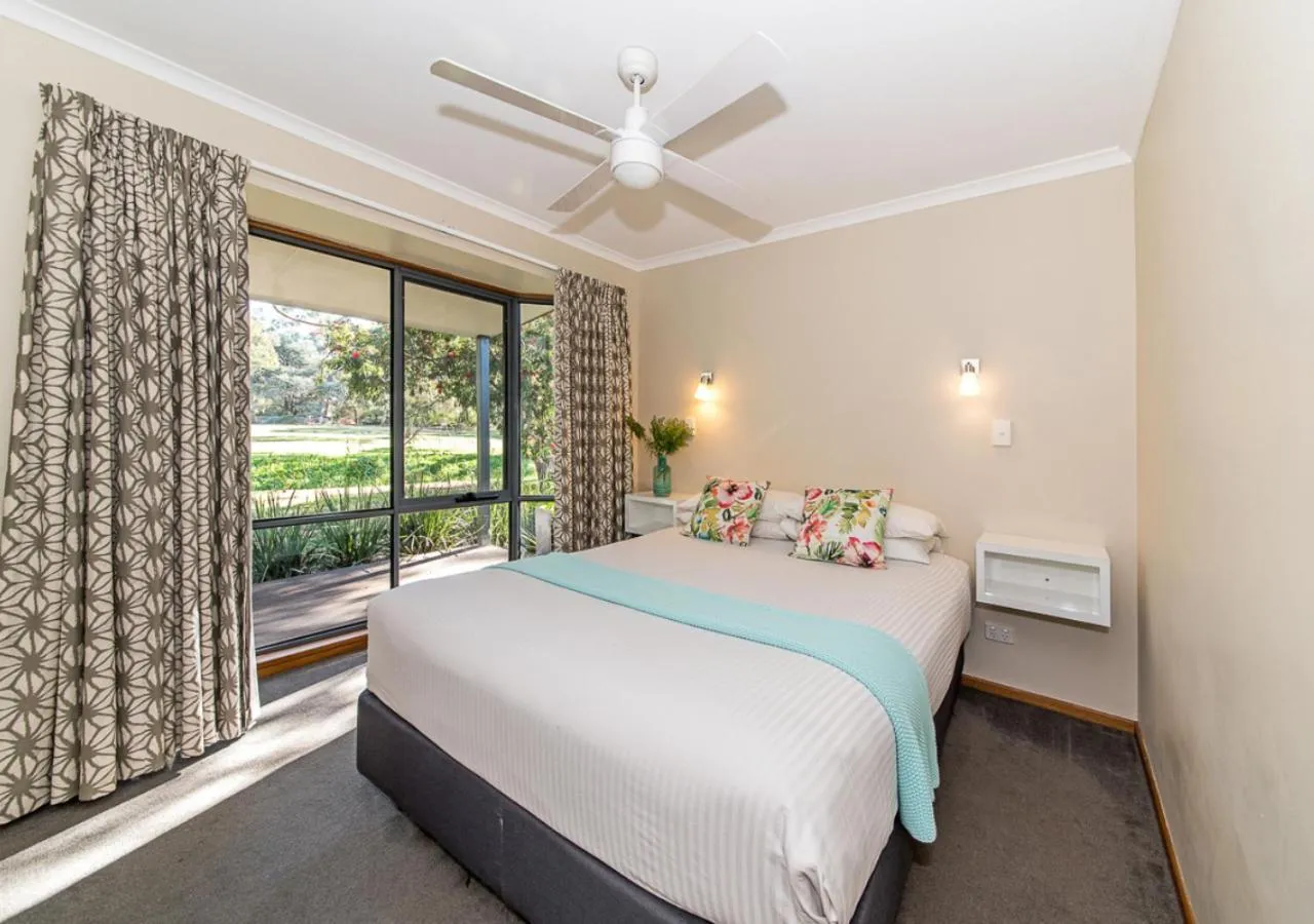 Bedroom, Bed in Marion Holiday Park