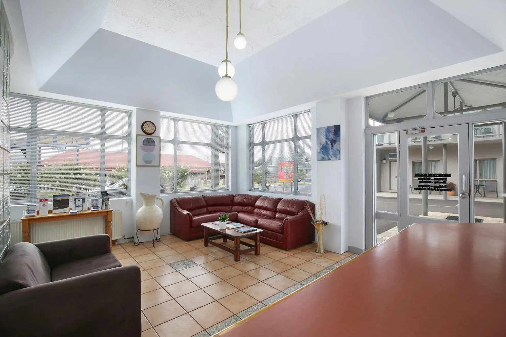 Lobby or reception in New England Motor Inn Lobby or reception in New England Motor Inn