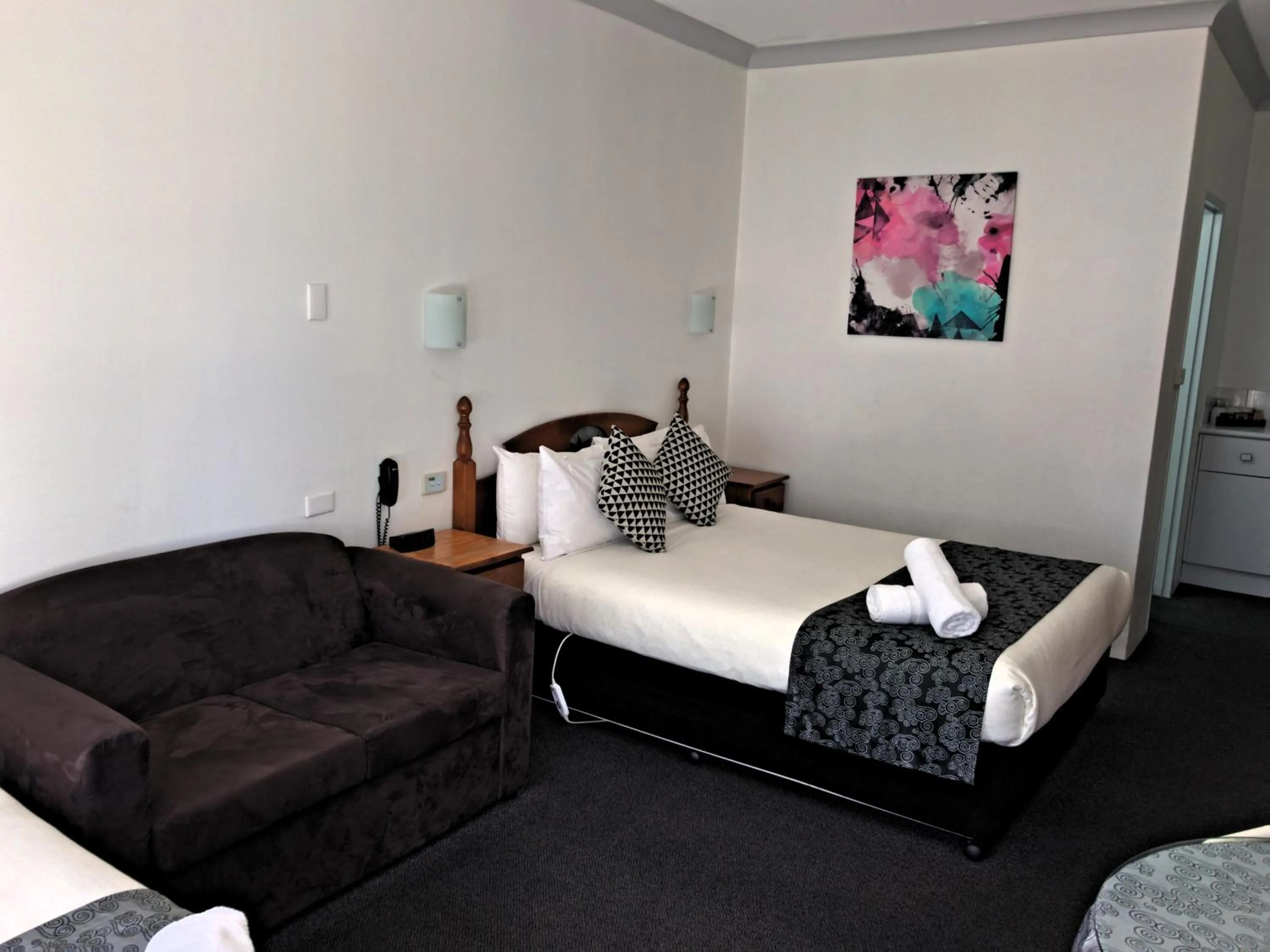 Bed in New England Motor Inn